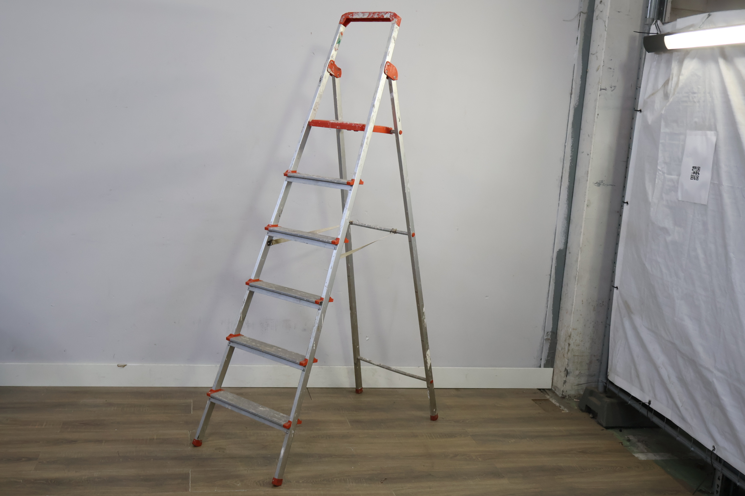Aluminium 6-treeds trap – foto 9 – kavel bij GSD Auctions, Zoeterwoude