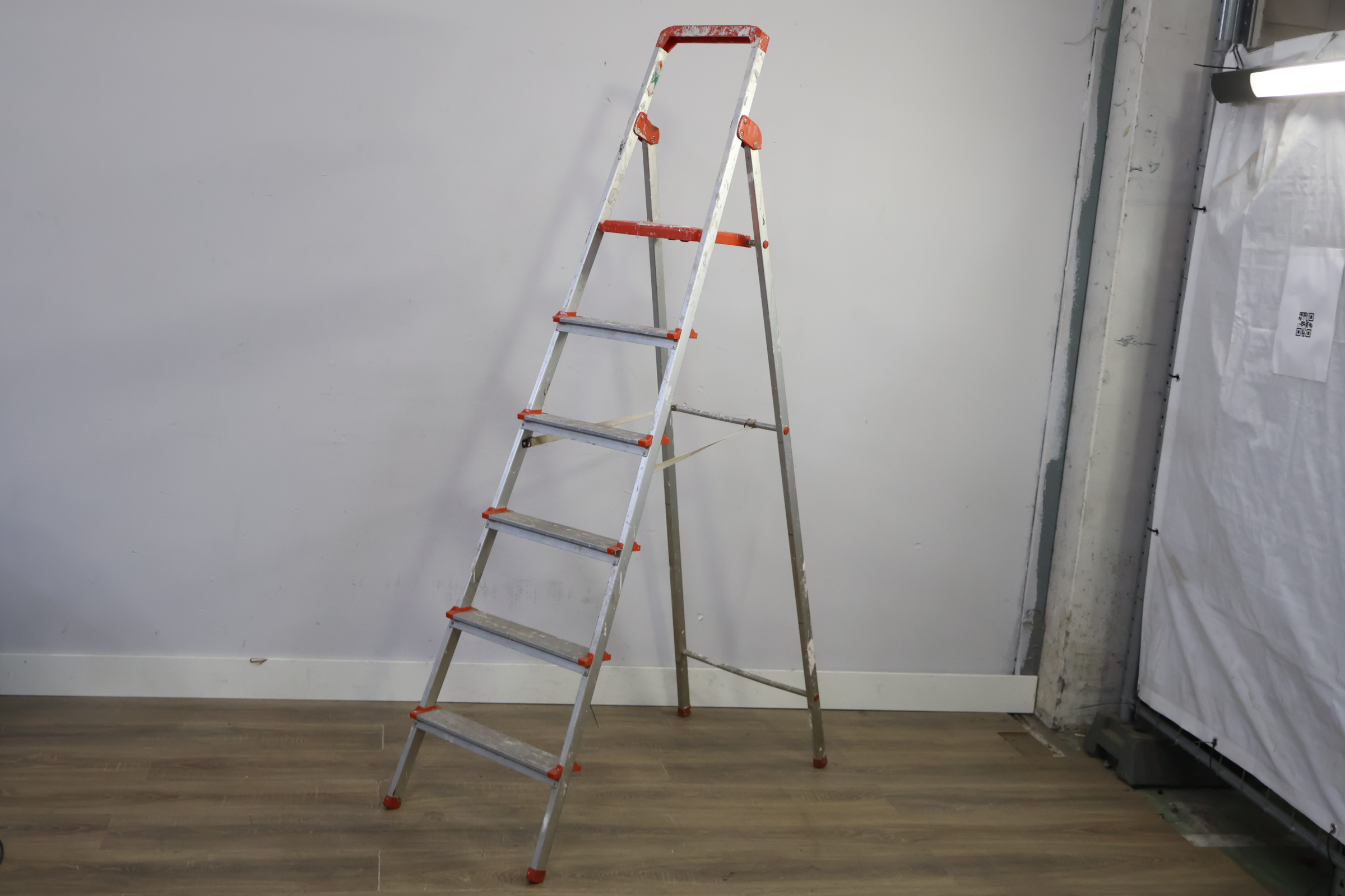Aluminium 6-treeds trap – foto 10 – kavel bij GSD Auctions, Zoeterwoude