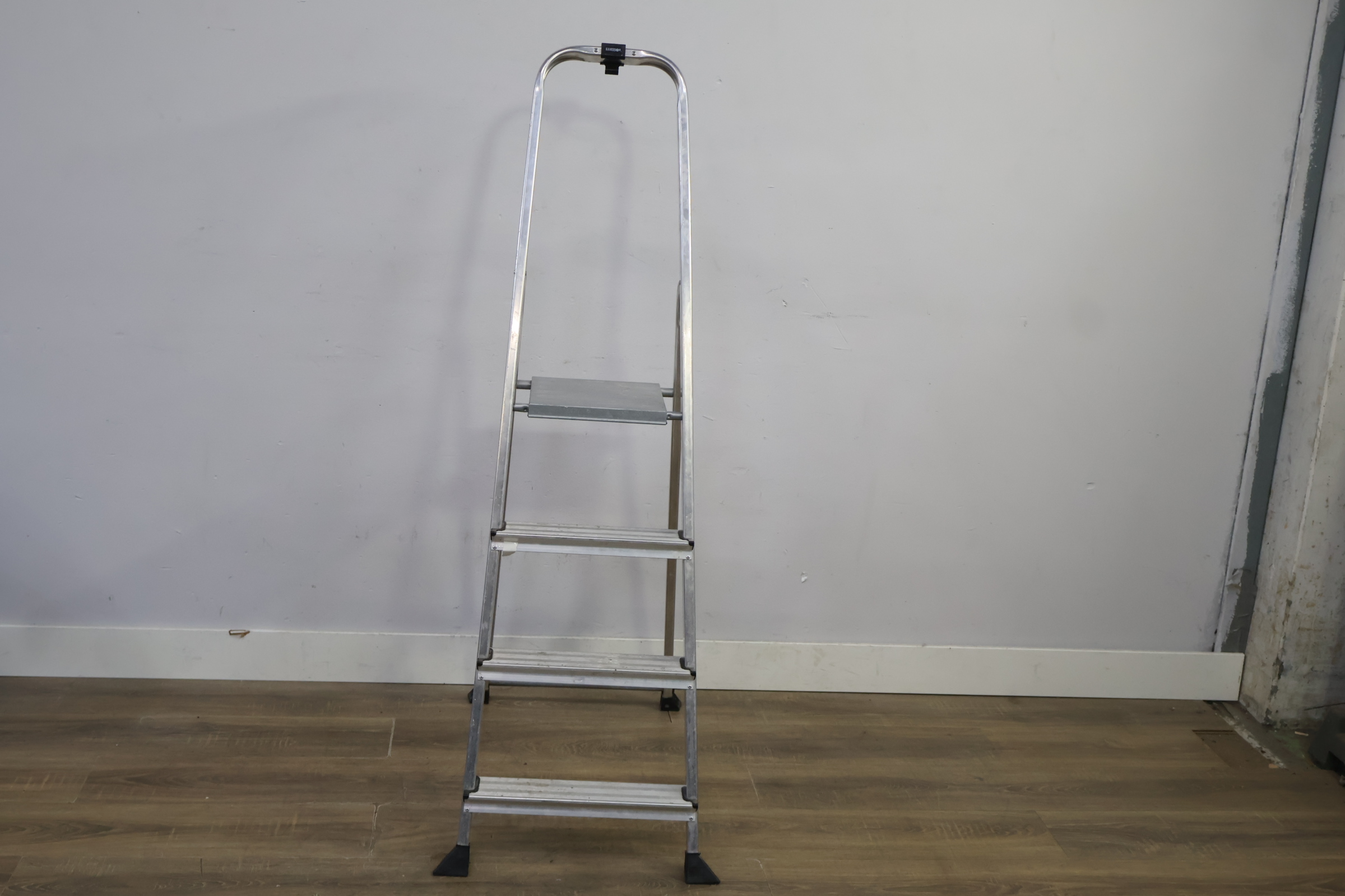 Aluminium 4-treeds ladder – foto 12 – kavel bij GSD Auctions, Zoeterwoude