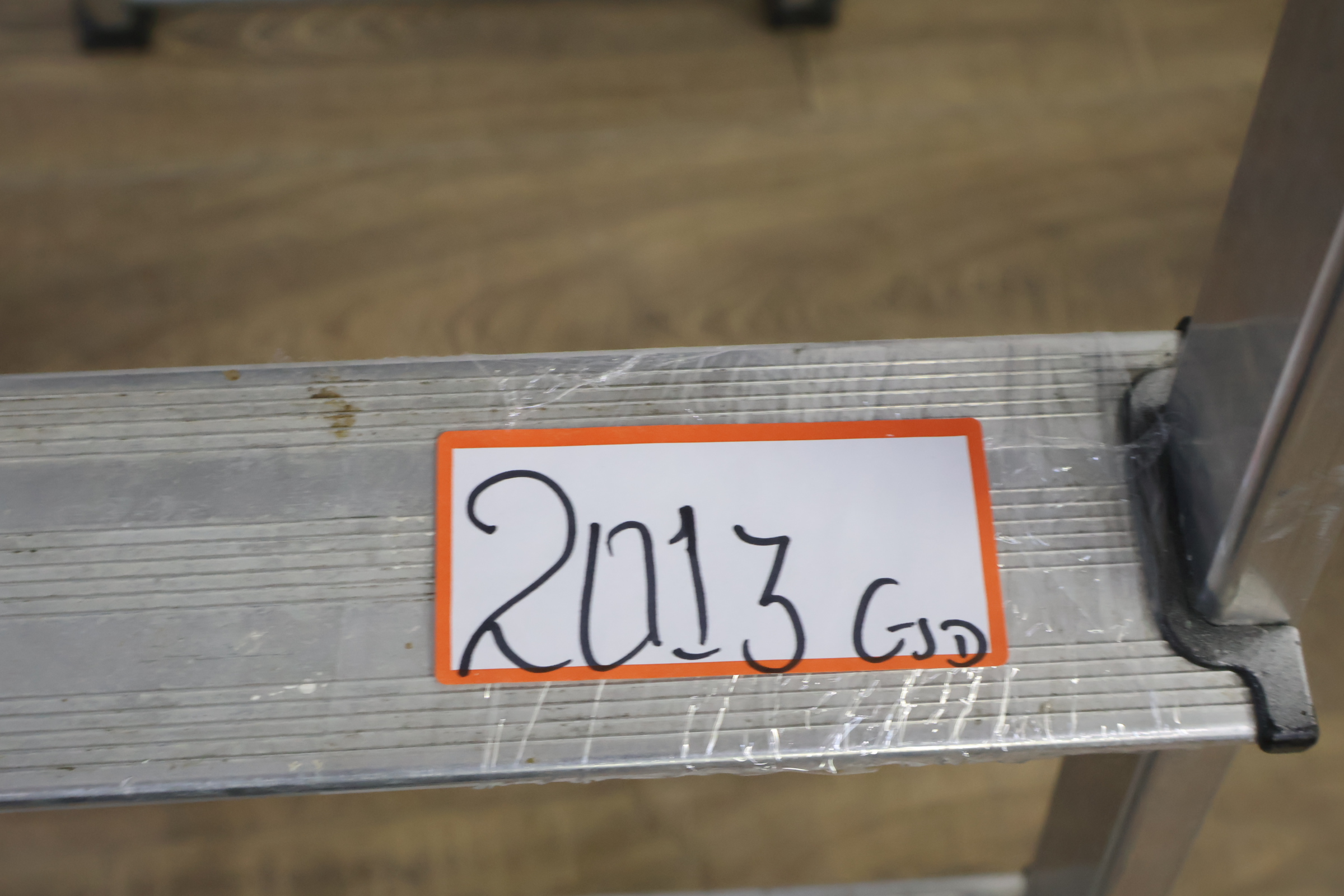 Aluminium 4-treeds ladder – foto 13 – kavel bij GSD Auctions, Zoeterwoude