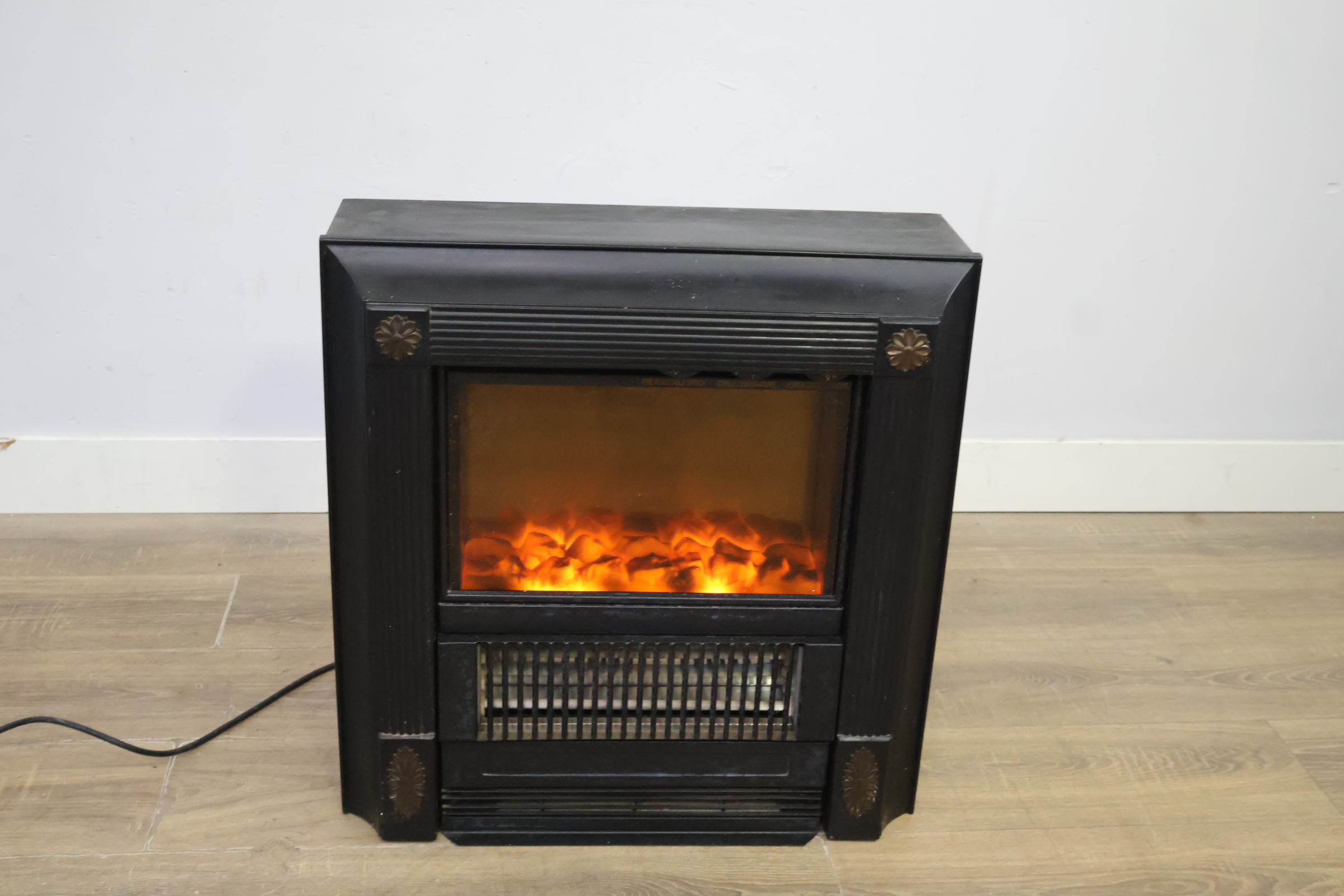 Elektrische sfeerhaard – foto 12 – kavel bij GSD Auctions, Zoeterwoude
