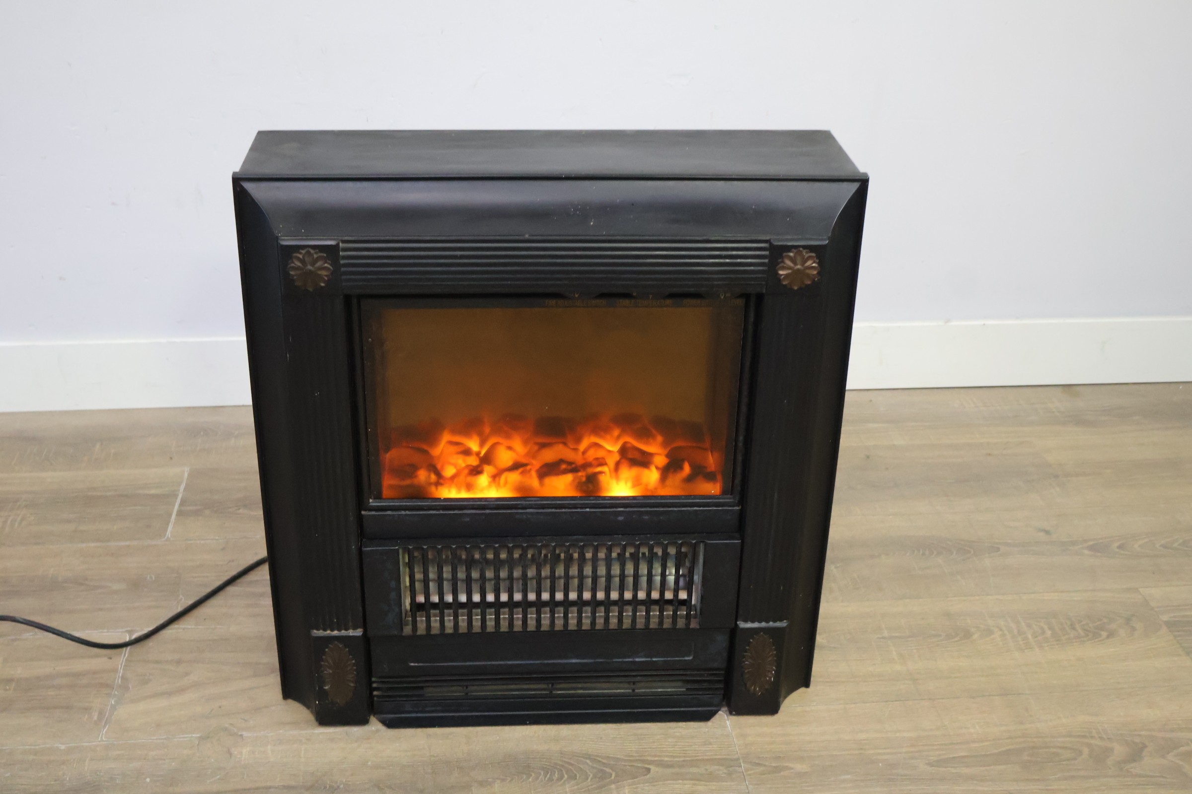 Elektrische sfeerhaard – foto 13 – kavel bij GSD Auctions, Zoeterwoude