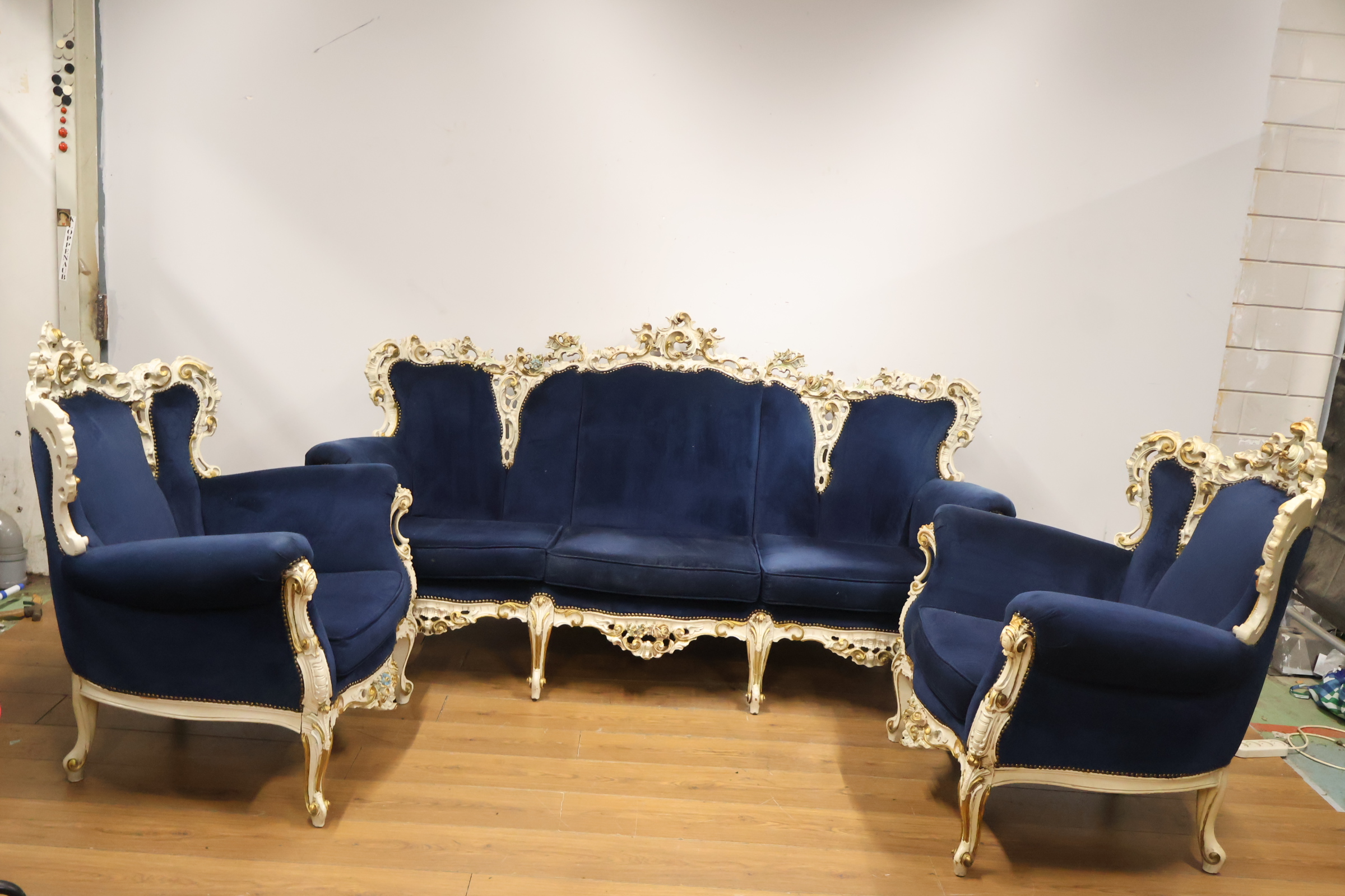 Antieke Roccoco zitmeubel set - fluwele Bekleding – foto 10 – kavel bij GSD Auctions, Zoeterwoude