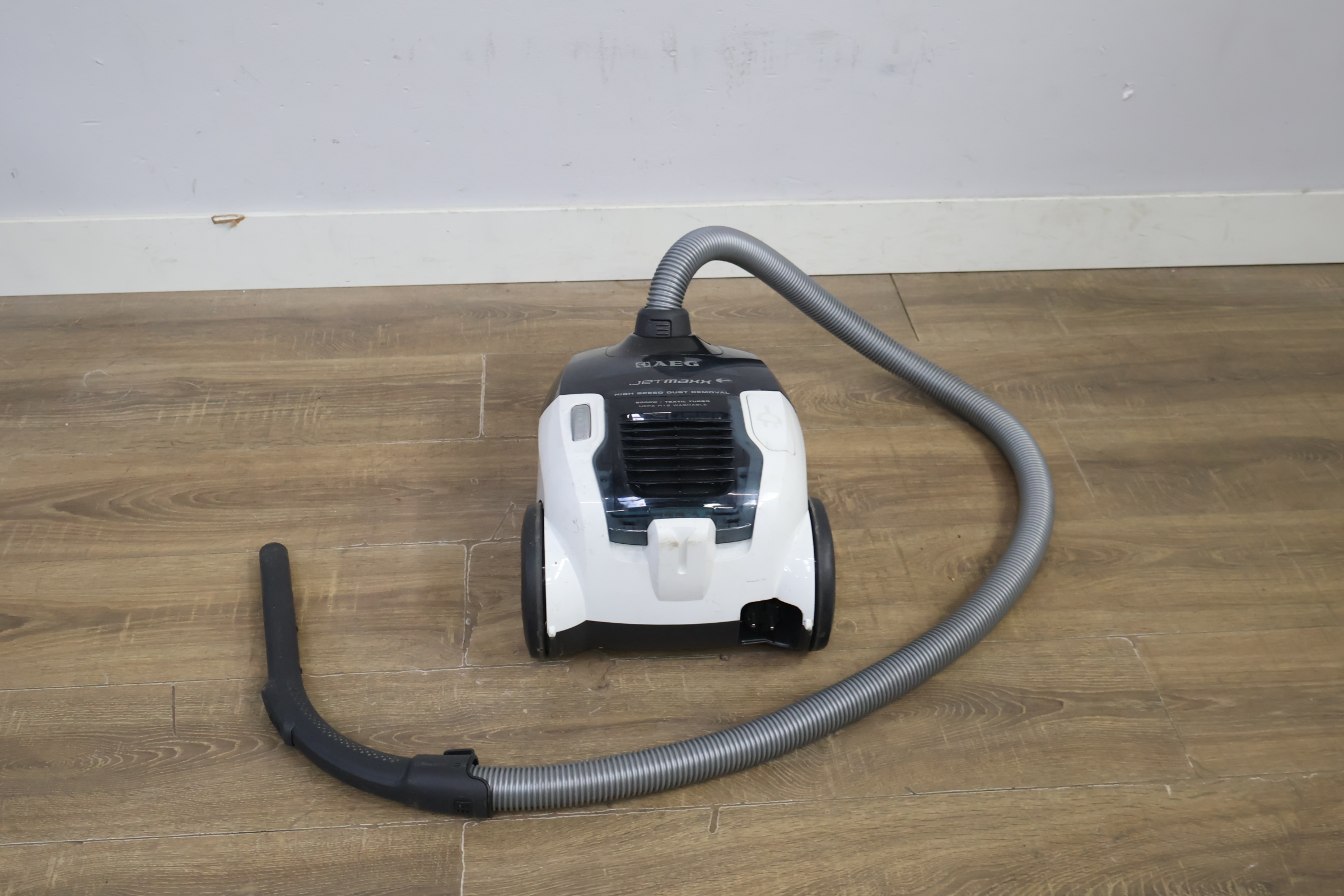 Jetmax 2000W stofzuiger – foto 5 – kavel bij GSD Auctions, Zoeterwoude