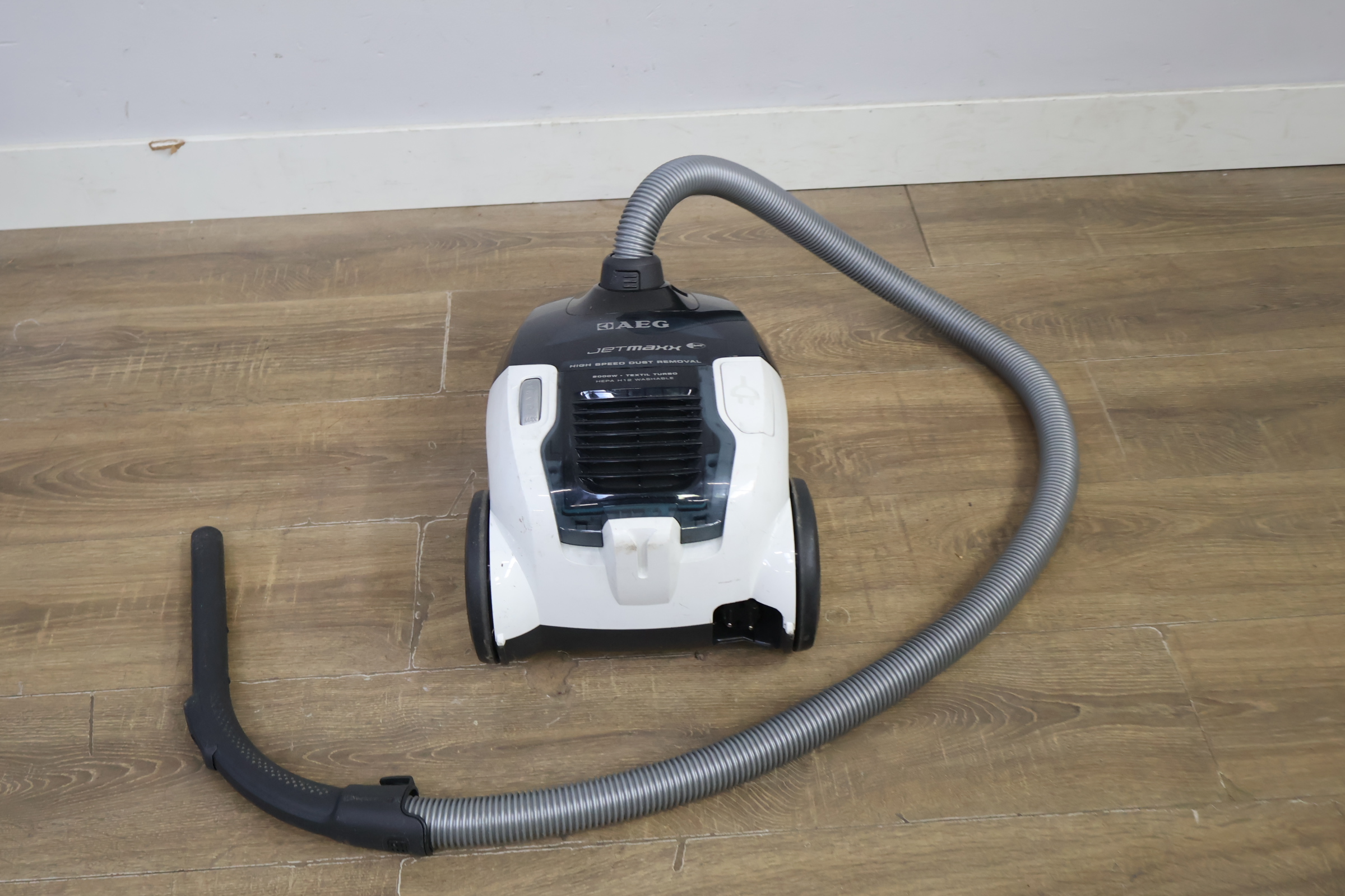 Jetmax 2000W stofzuiger – foto 6 – kavel bij GSD Auctions, Zoeterwoude