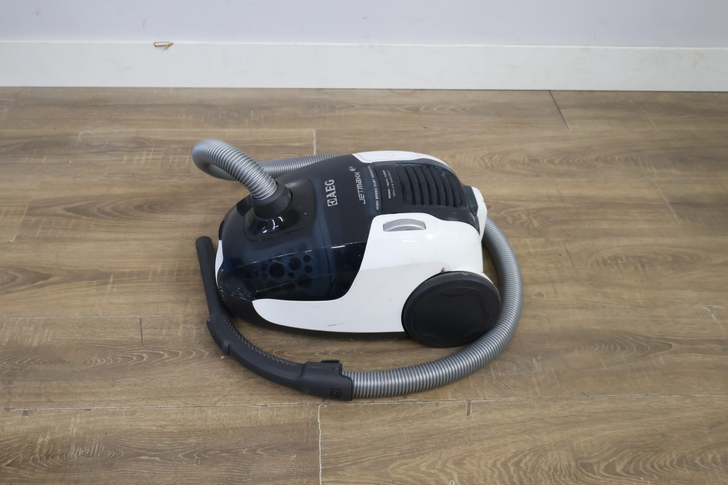 Jetmax 2000W stofzuiger – foto 8 – kavel bij GSD Auctions, Zoeterwoude