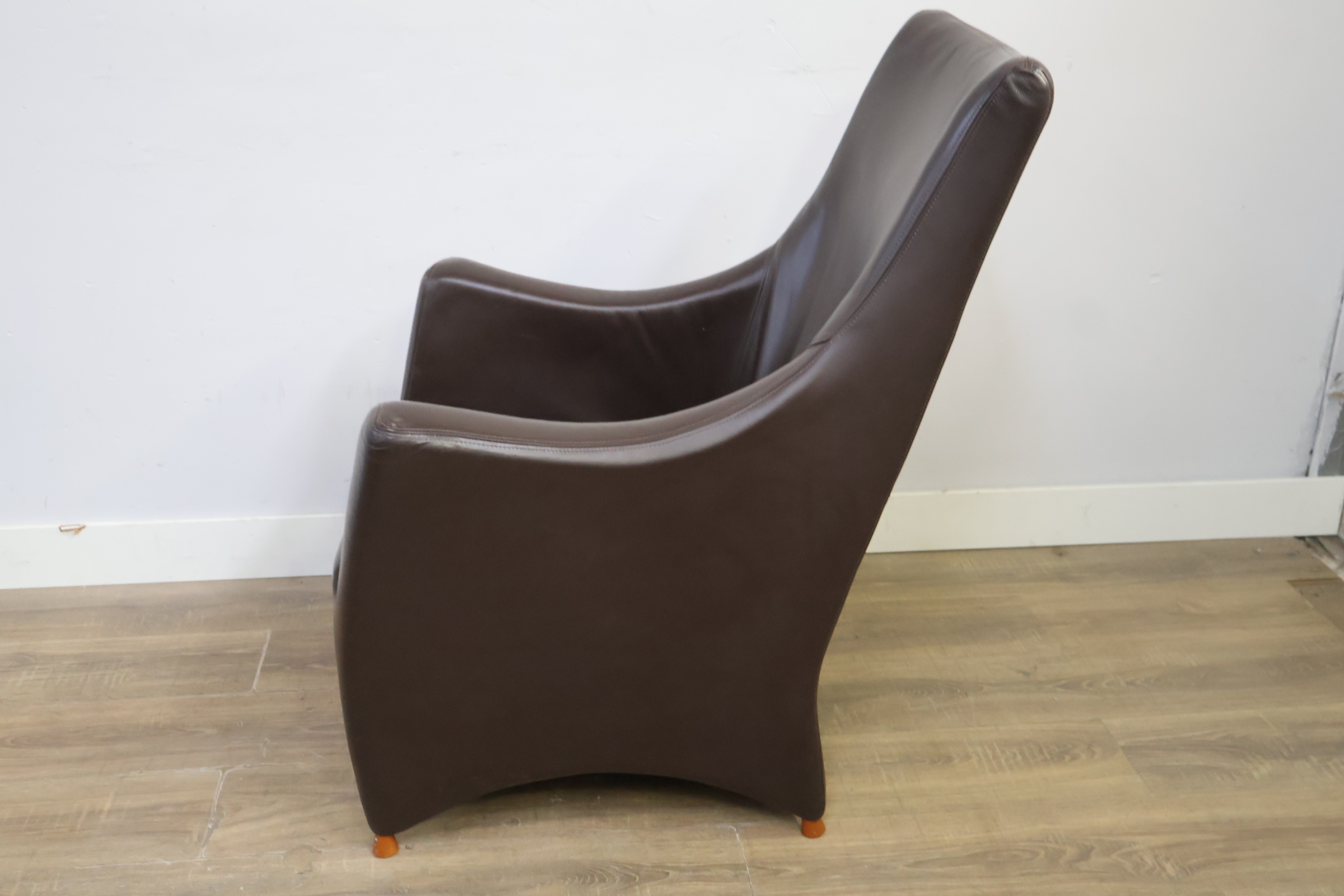 Heerlijke Lederen fauteuil – foto 7 – kavel bij GSD Auctions, Zoeterwoude