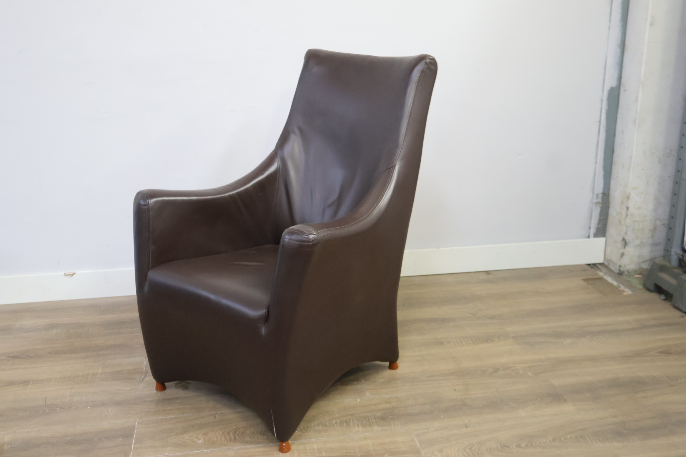 Heerlijke Lederen fauteuil – foto 9 – kavel bij GSD Auctions, Zoeterwoude