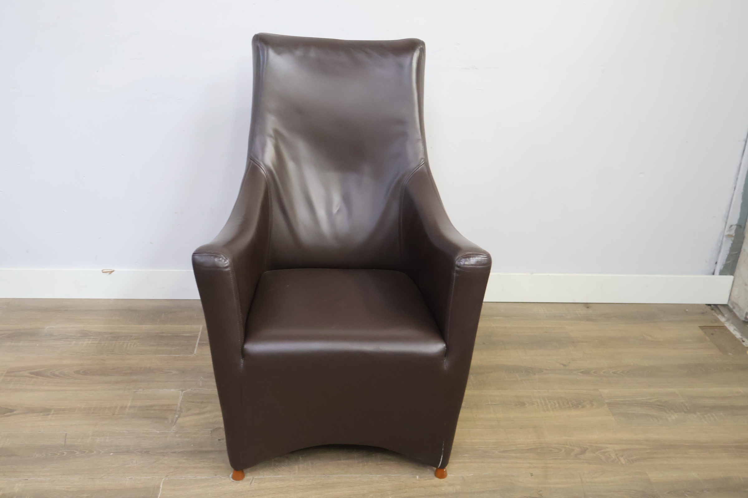 Heerlijke Lederen fauteuil – foto 12 – kavel bij GSD Auctions, Zoeterwoude