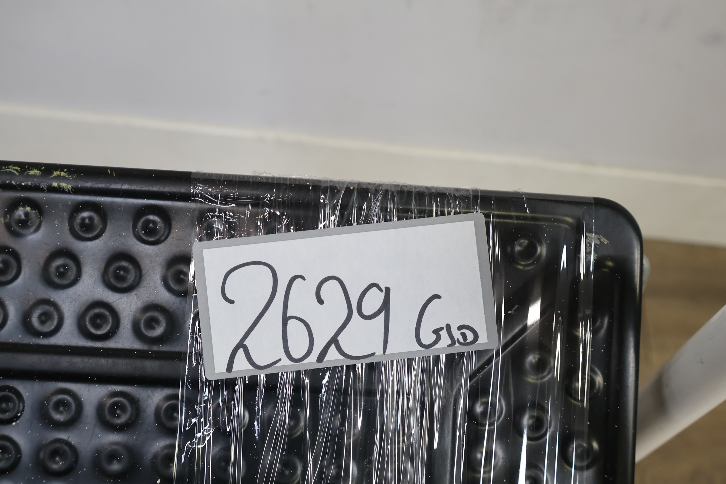 Metalen huishoudtrap met 2 treden – foto 11 – kavel bij GSD Auctions, Zoeterwoude