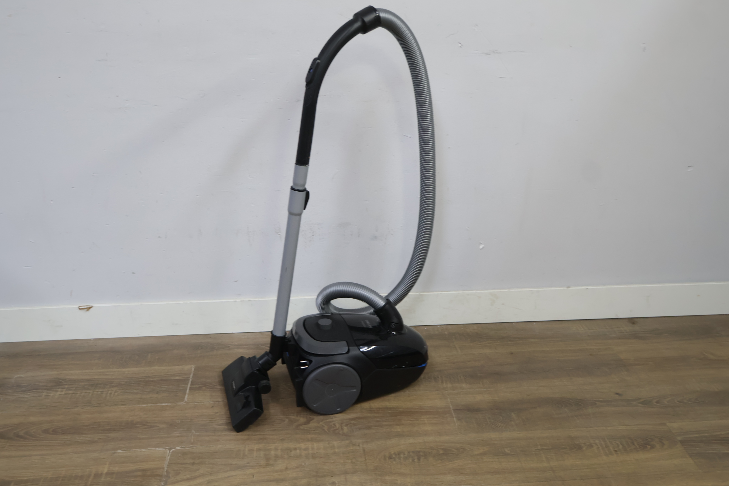 Philips Stofzuiger – foto 3 – kavel bij GSD Auctions, Zoeterwoude