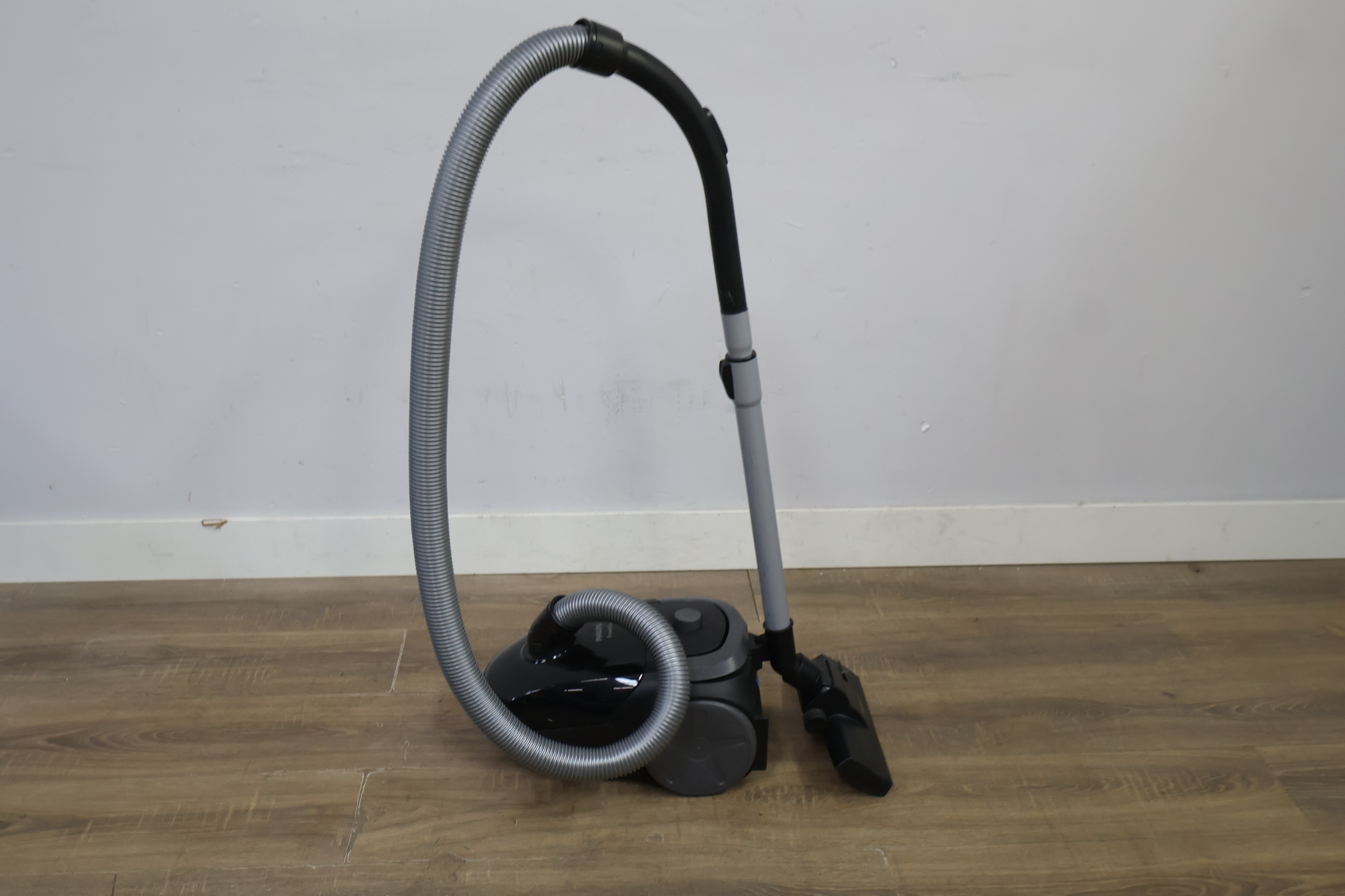 Philips Stofzuiger – foto 7 – kavel bij GSD Auctions, Zoeterwoude