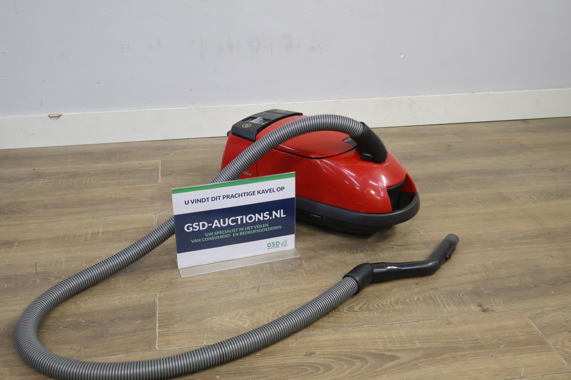 Miele stofzuiger – foto 2 – kavel bij GSD Auctions, Zoeterwoude