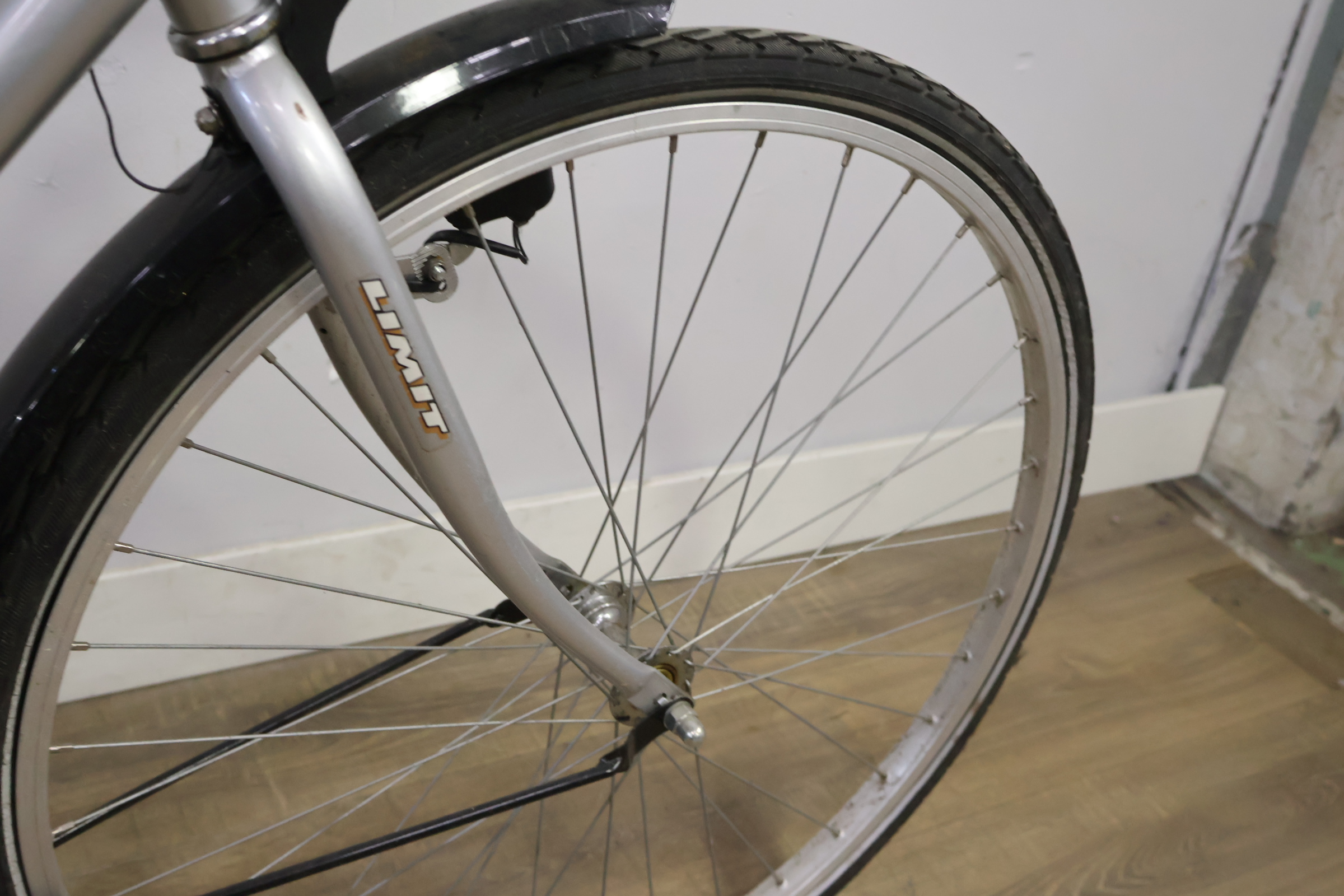Limit Fiets City Bike – foto 8 – kavel bij GSD Auctions, Zoeterwoude