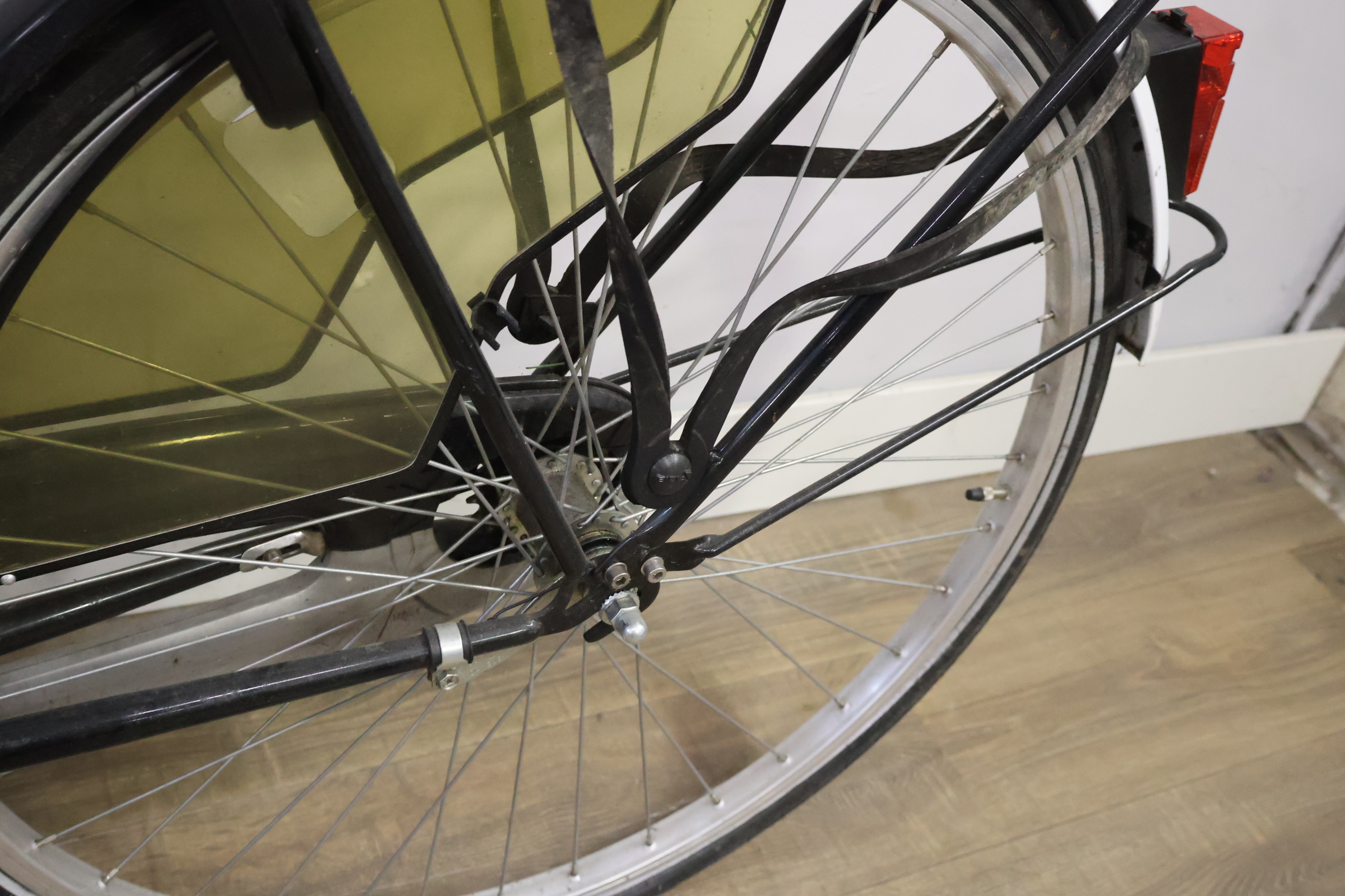 Limit Fiets City Bike – foto 17 – kavel bij GSD Auctions, Zoeterwoude