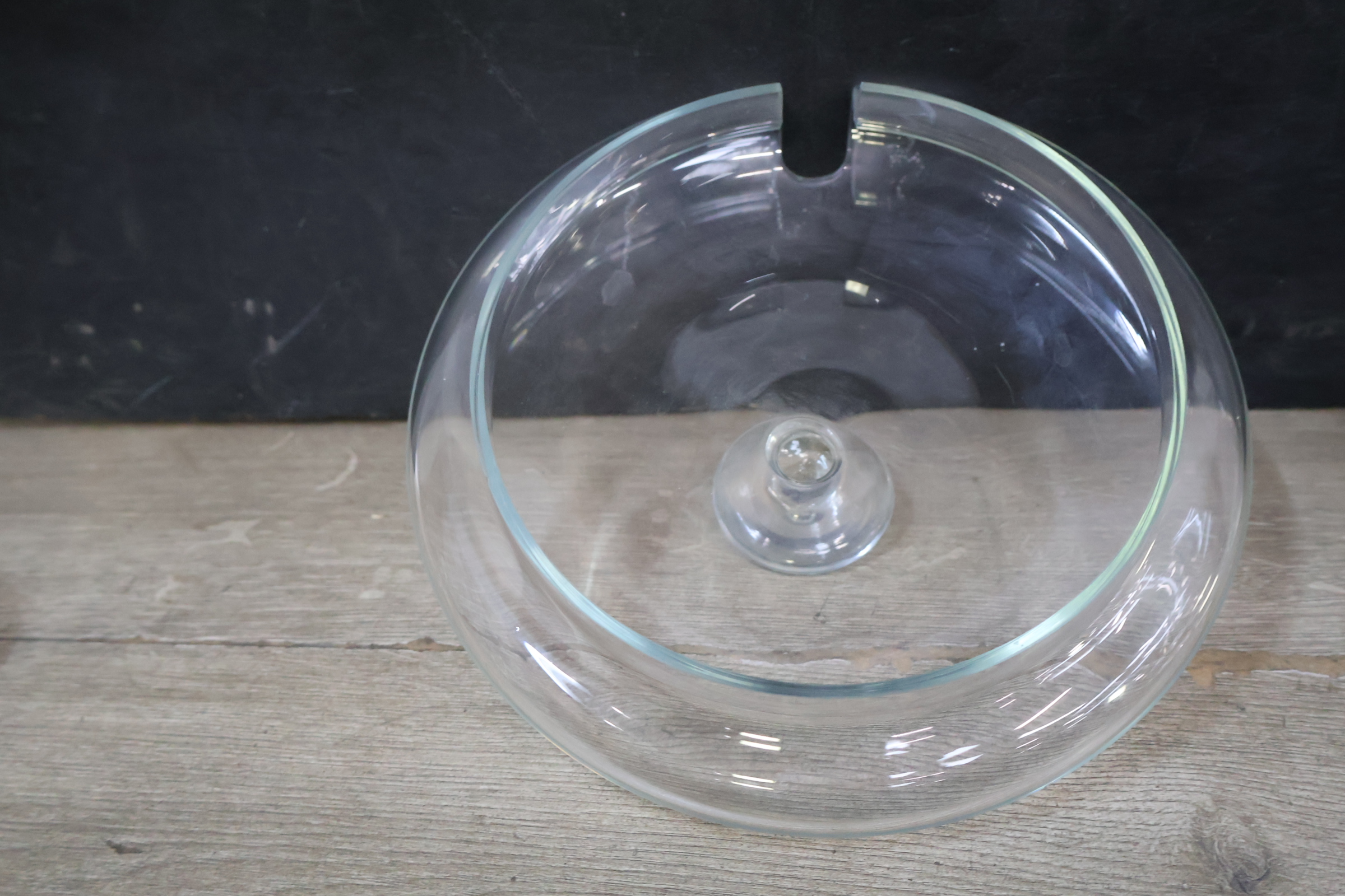 Glazen kaasstolp met 4 theeglazen – foto 15 – kavel bij GSD Auctions, Zoeterwoude