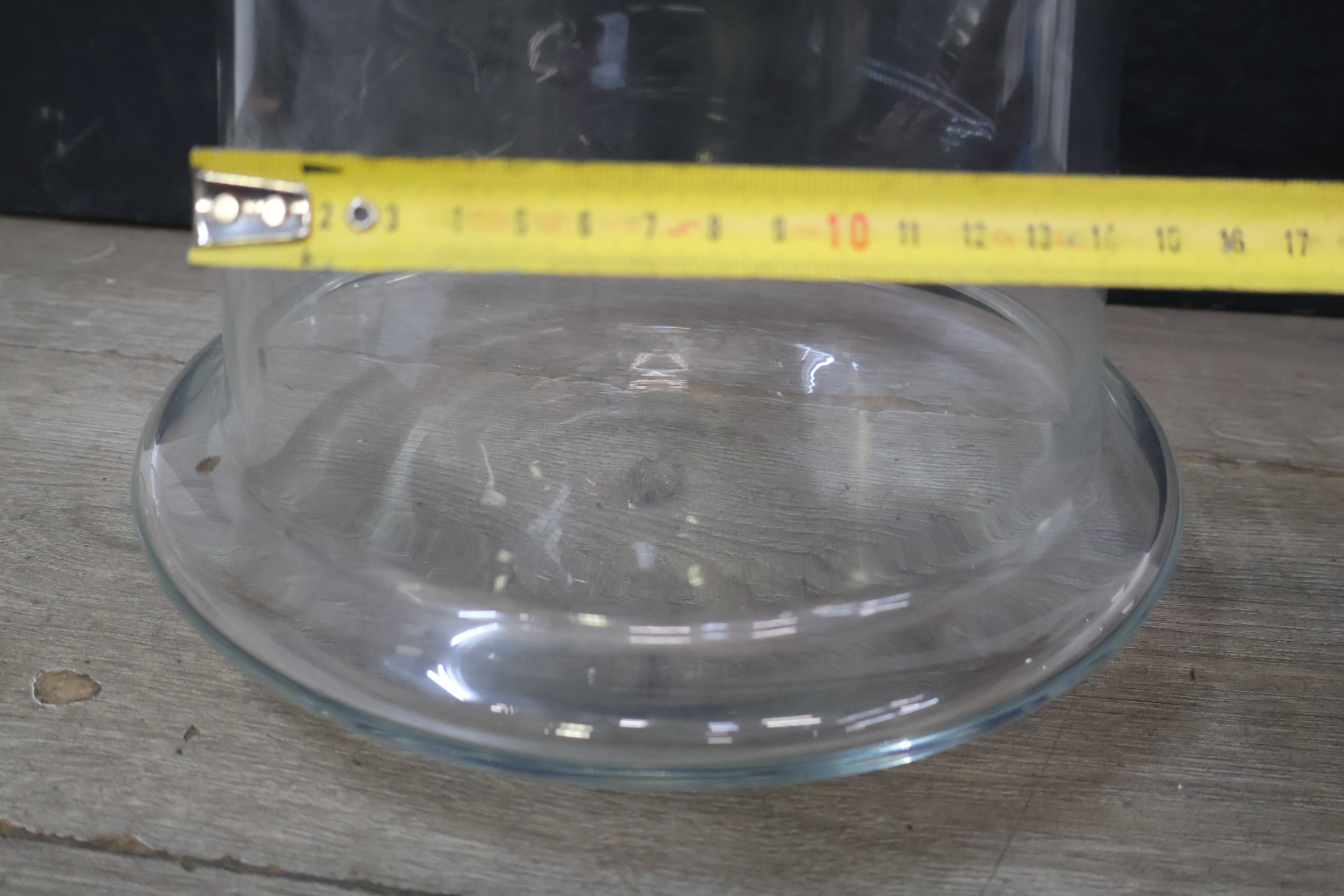Glazen kaasstolp met 4 theeglazen – foto 19 – kavel bij GSD Auctions, Zoeterwoude