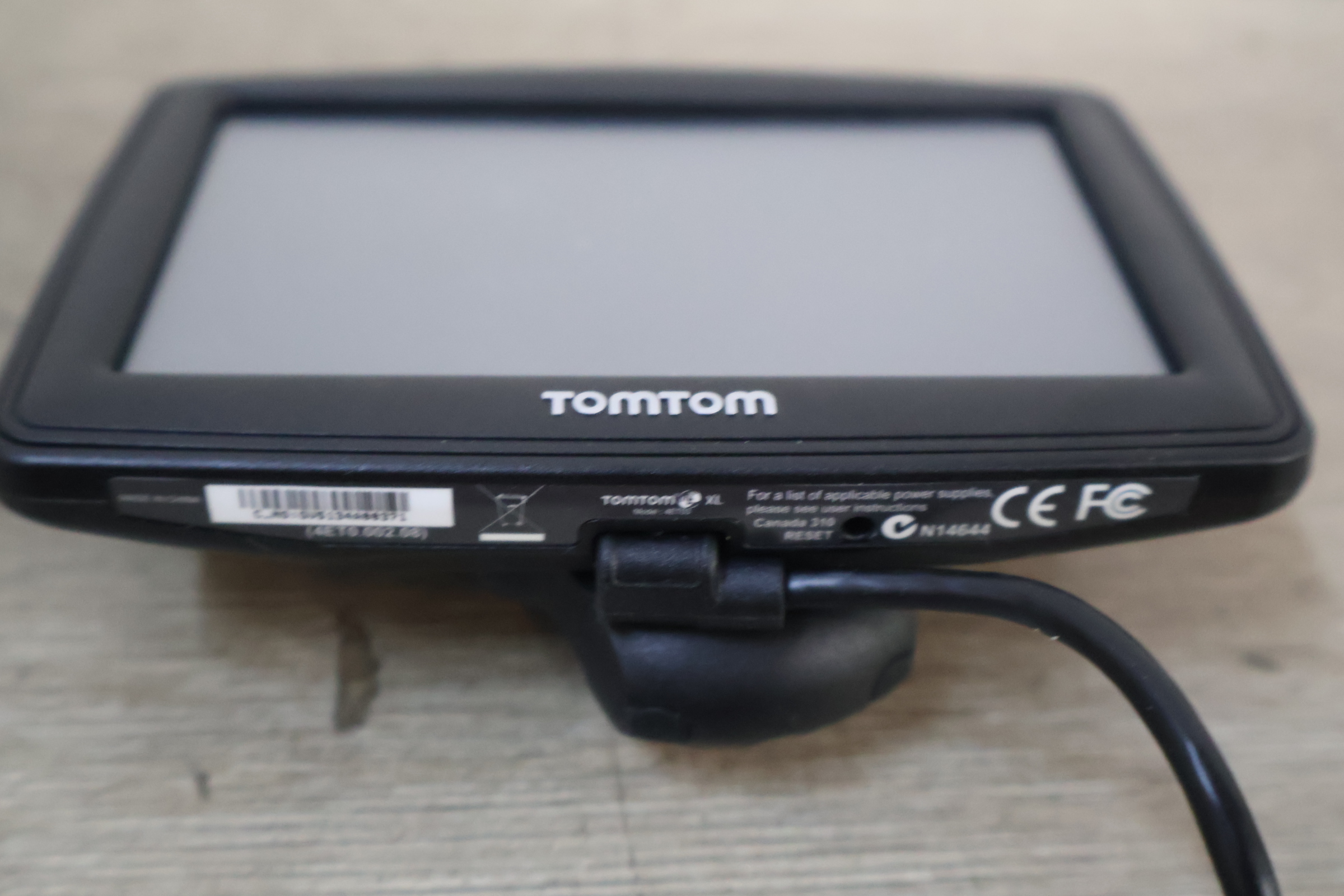 TomTom XL2 GPS Navigatiesysteem met hoes en handleiding – foto 6 – kavel bij GSD Auctions, Zoeterwoude