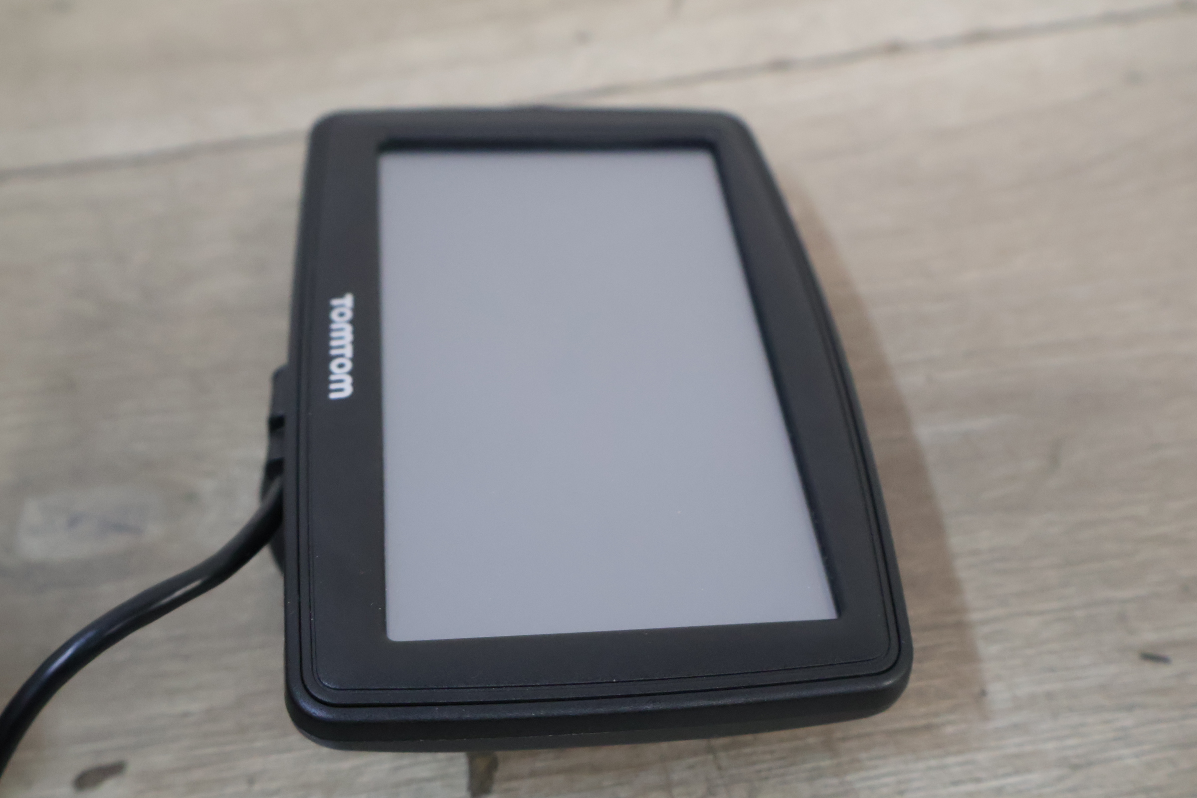 TomTom XL2 GPS Navigatiesysteem met hoes en handleiding – foto 7 – kavel bij GSD Auctions, Zoeterwoude