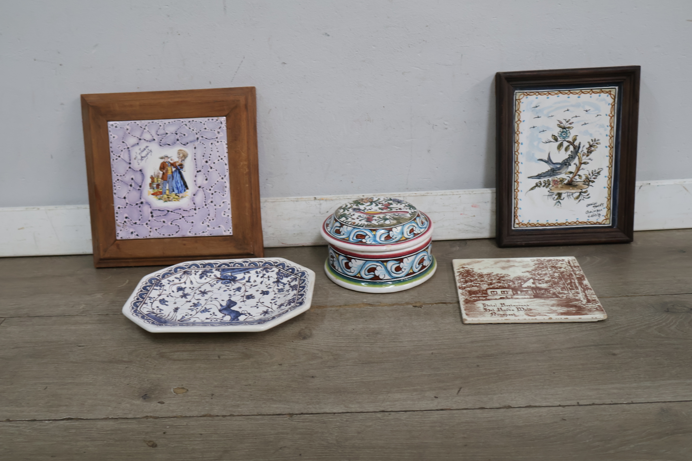 Porseleinen Tegels – foto 4 – kavel bij GSD Auctions, Zoeterwoude