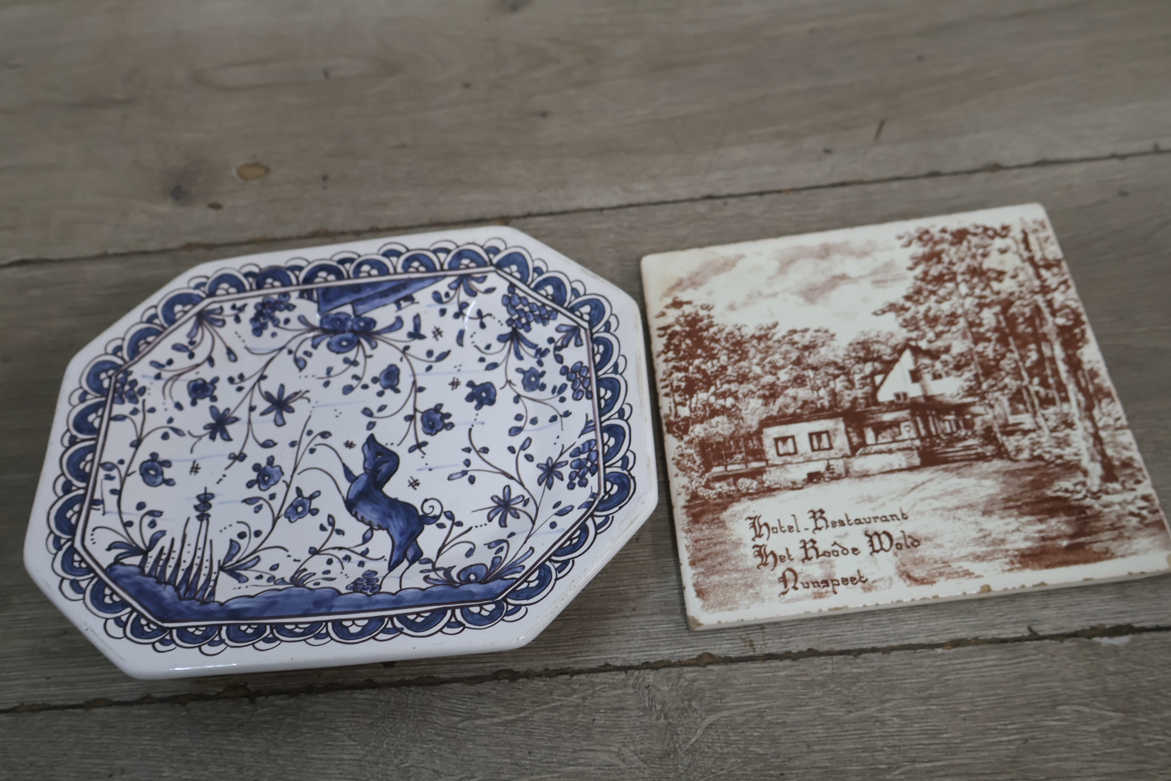 Porseleinen Tegels – foto 5 – kavel bij GSD Auctions, Zoeterwoude