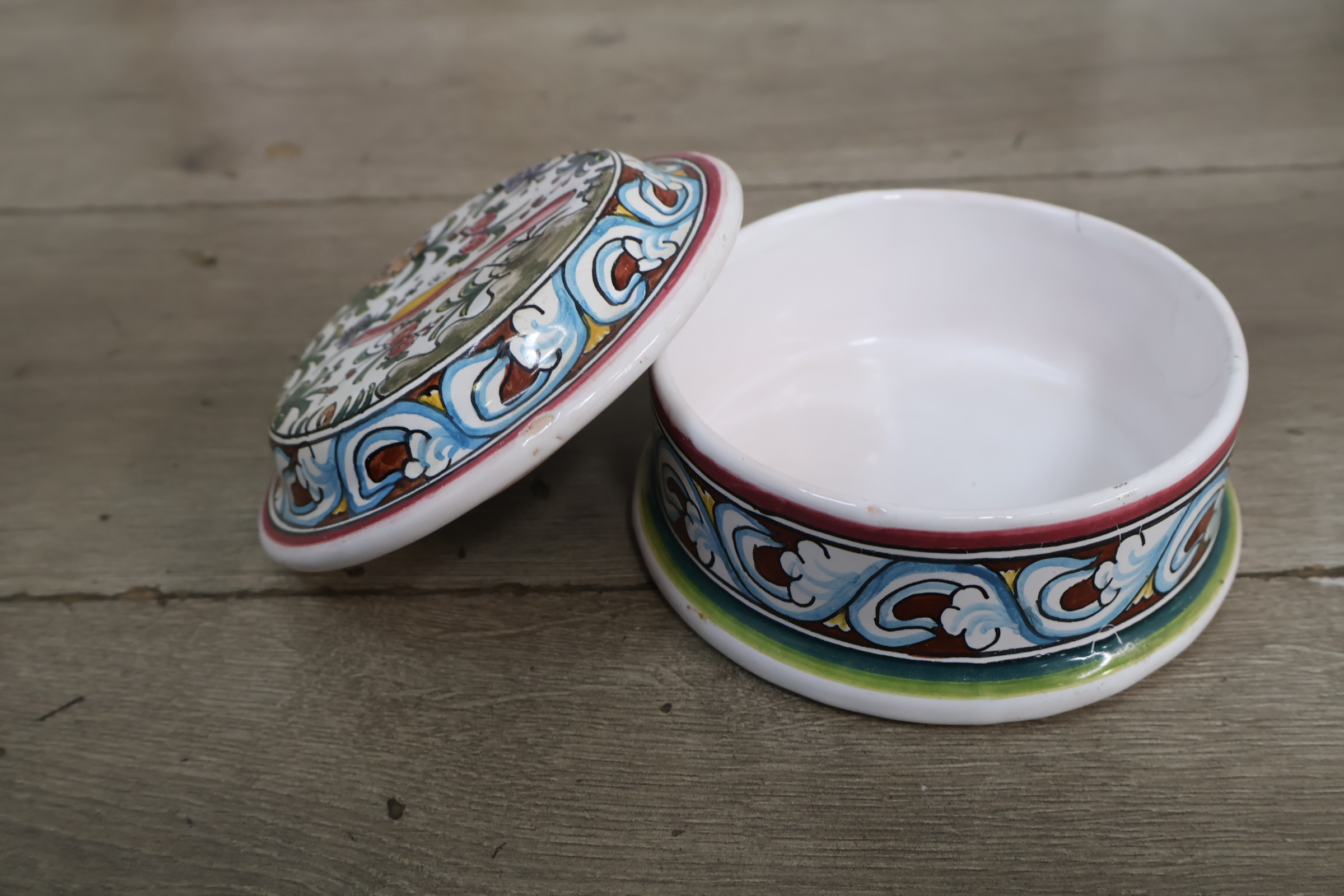 Porseleinen Tegels – foto 11 – kavel bij GSD Auctions, Zoeterwoude