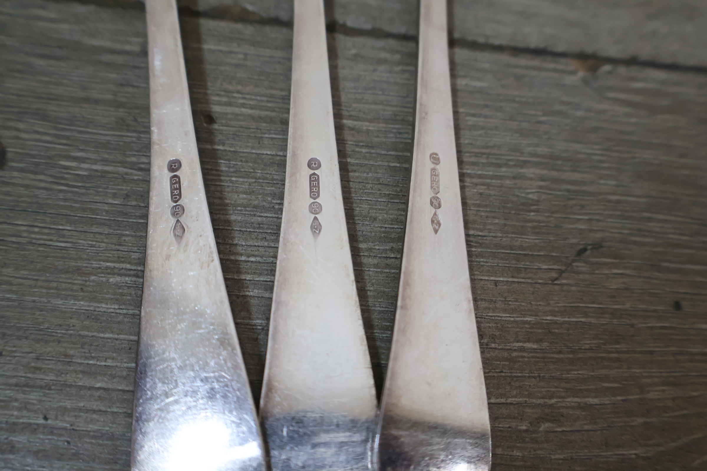 Set zilveren bestek met lepels en vorken – foto 10 – kavel bij GSD Auctions, Zoeterwoude