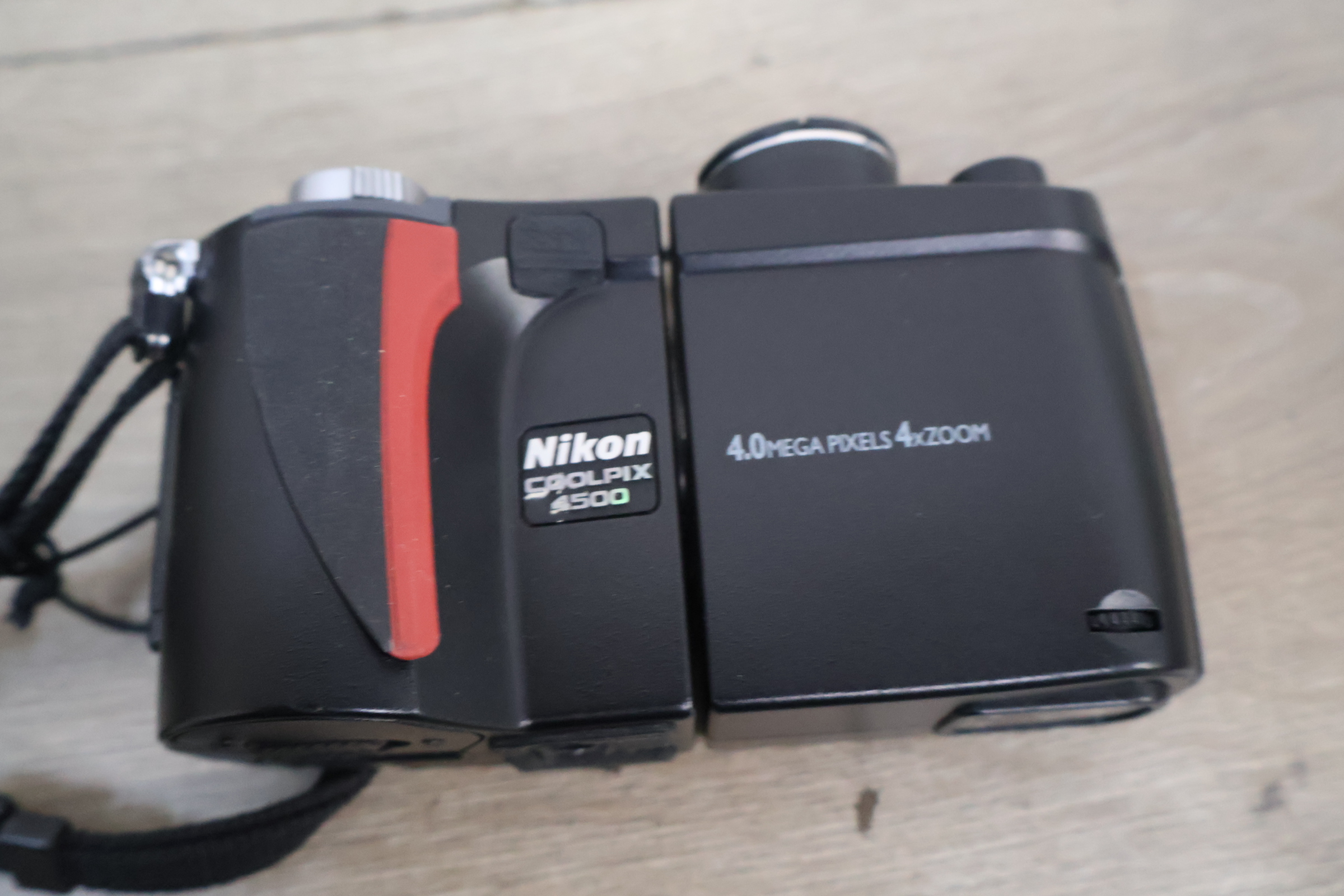 Nikon Coolpix 4500 digitale camera met accessoires – foto 15 – kavel bij GSD Auctions, Zoeterwoude