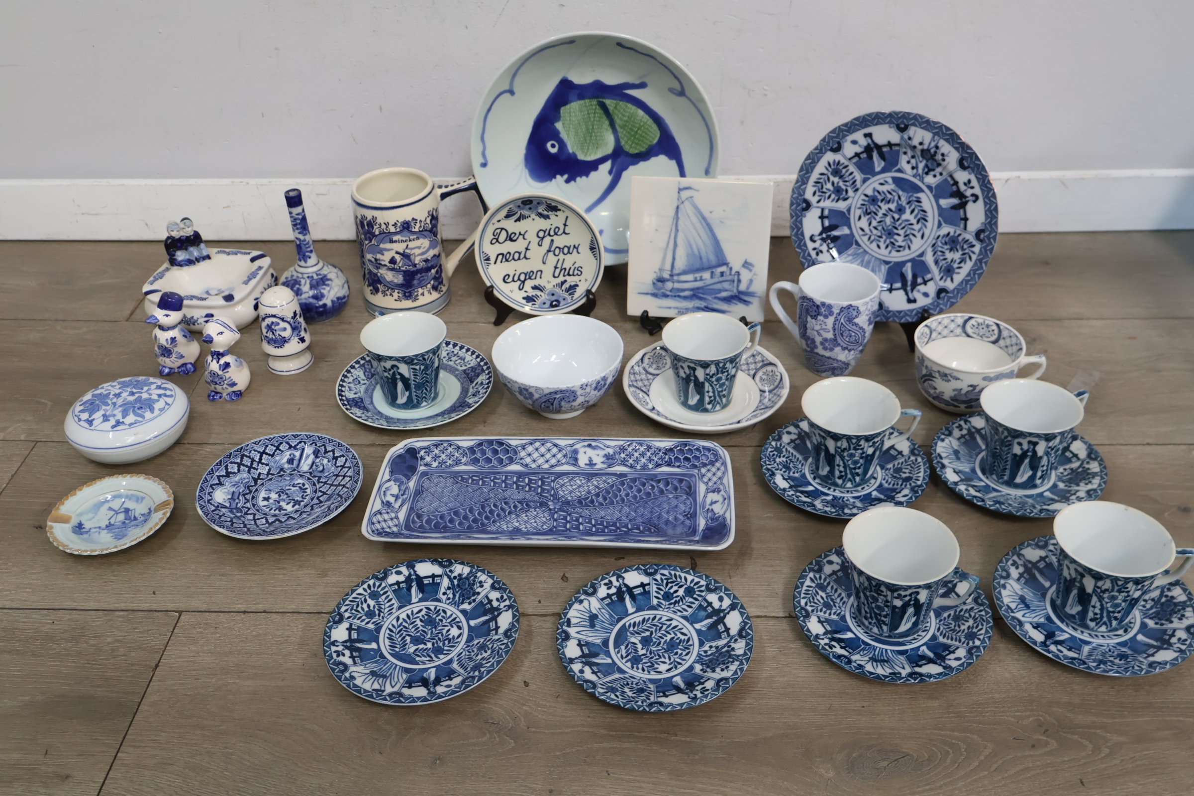 Blauw-wit servies en decoratie – foto 4 – kavel bij GSD Auctions, Zoeterwoude