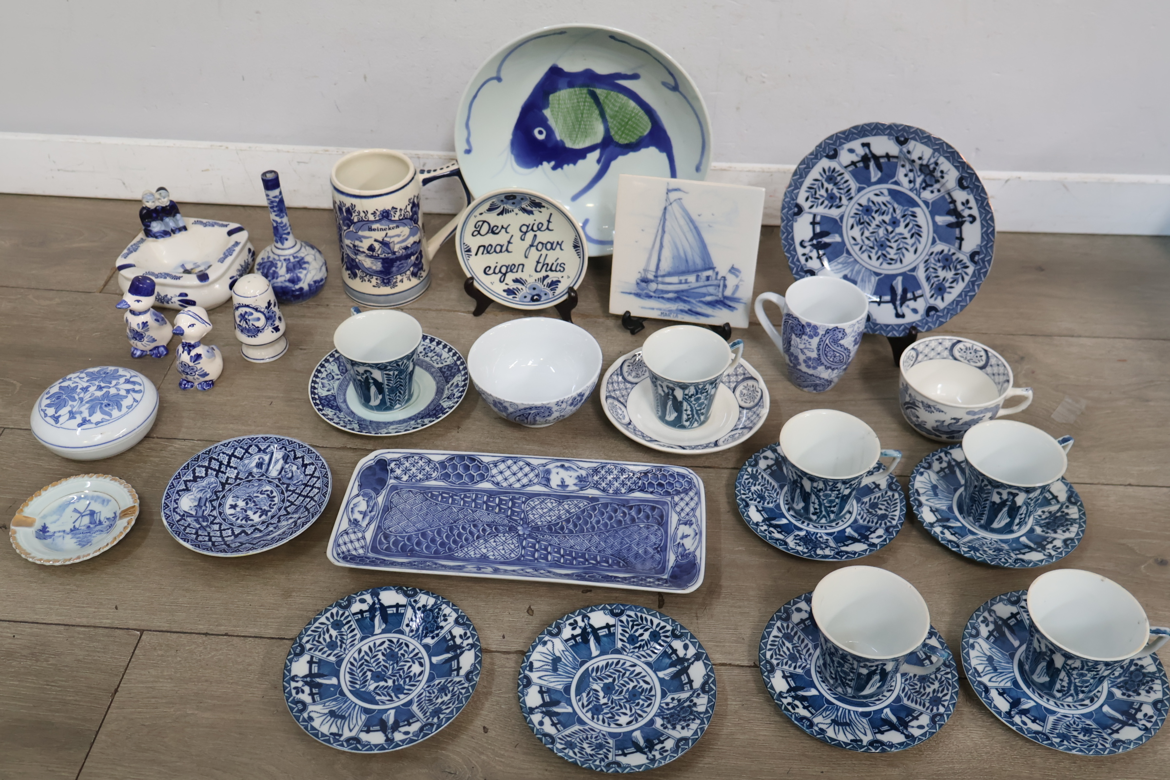 Blauw-wit servies en decoratie – foto 5 – kavel bij GSD Auctions, Zoeterwoude