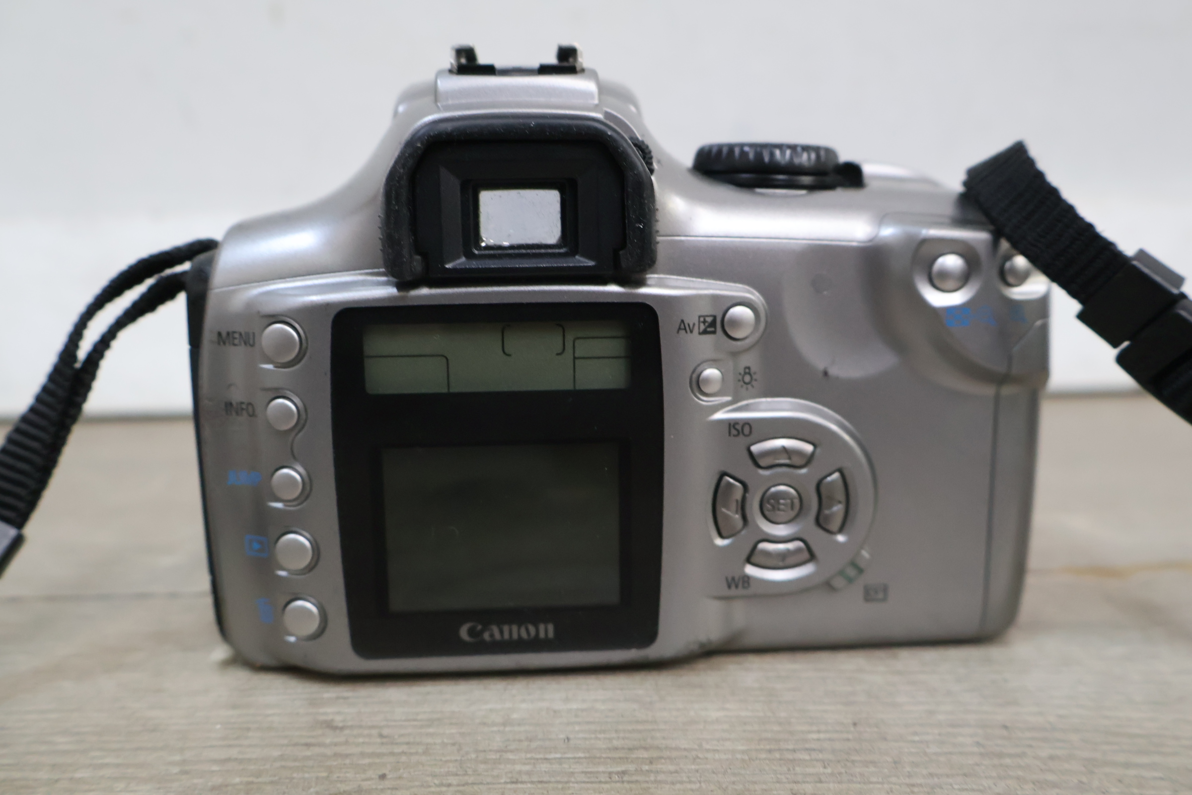 Canon EOS 700 en Canon EOS 10D Spiegelreflexcamera – foto 9 – kavel bij GSD Auctions, Zoeterwoude