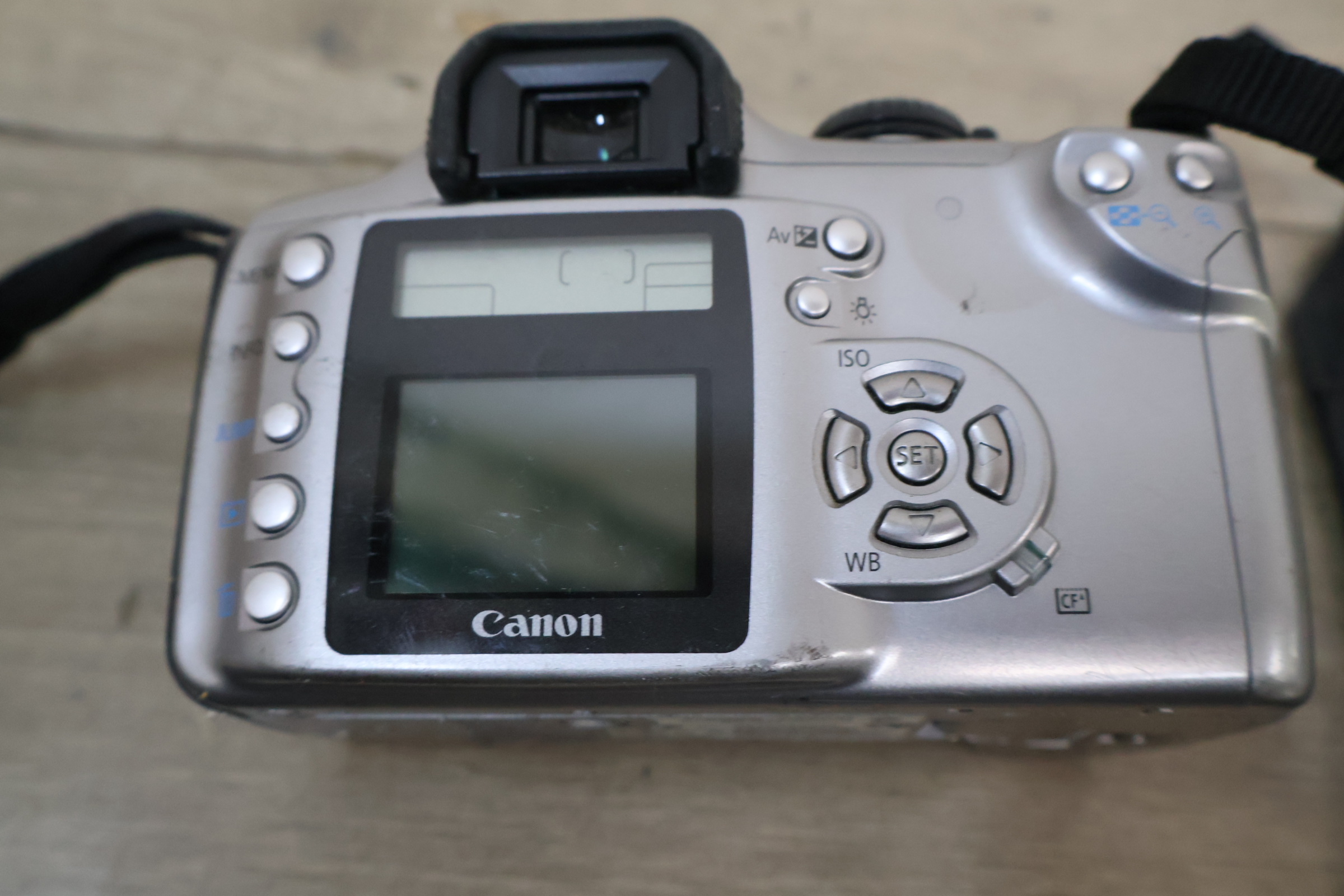 Canon EOS 700 en Canon EOS 10D Spiegelreflexcamera – foto 11 – kavel bij GSD Auctions, Zoeterwoude
