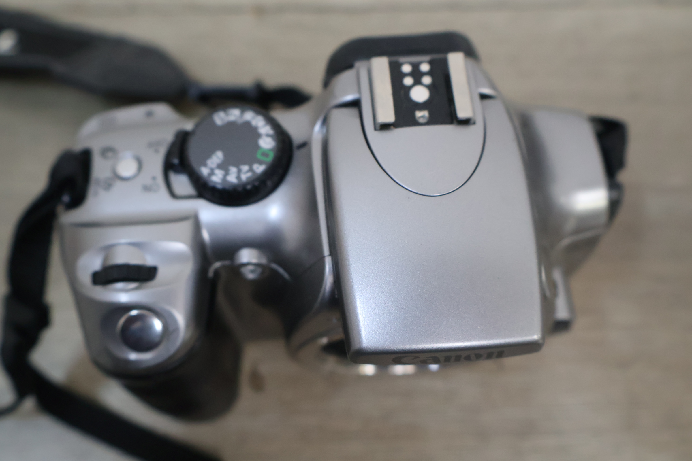 Canon EOS 700 en Canon EOS 10D Spiegelreflexcamera – foto 13 – kavel bij GSD Auctions, Zoeterwoude