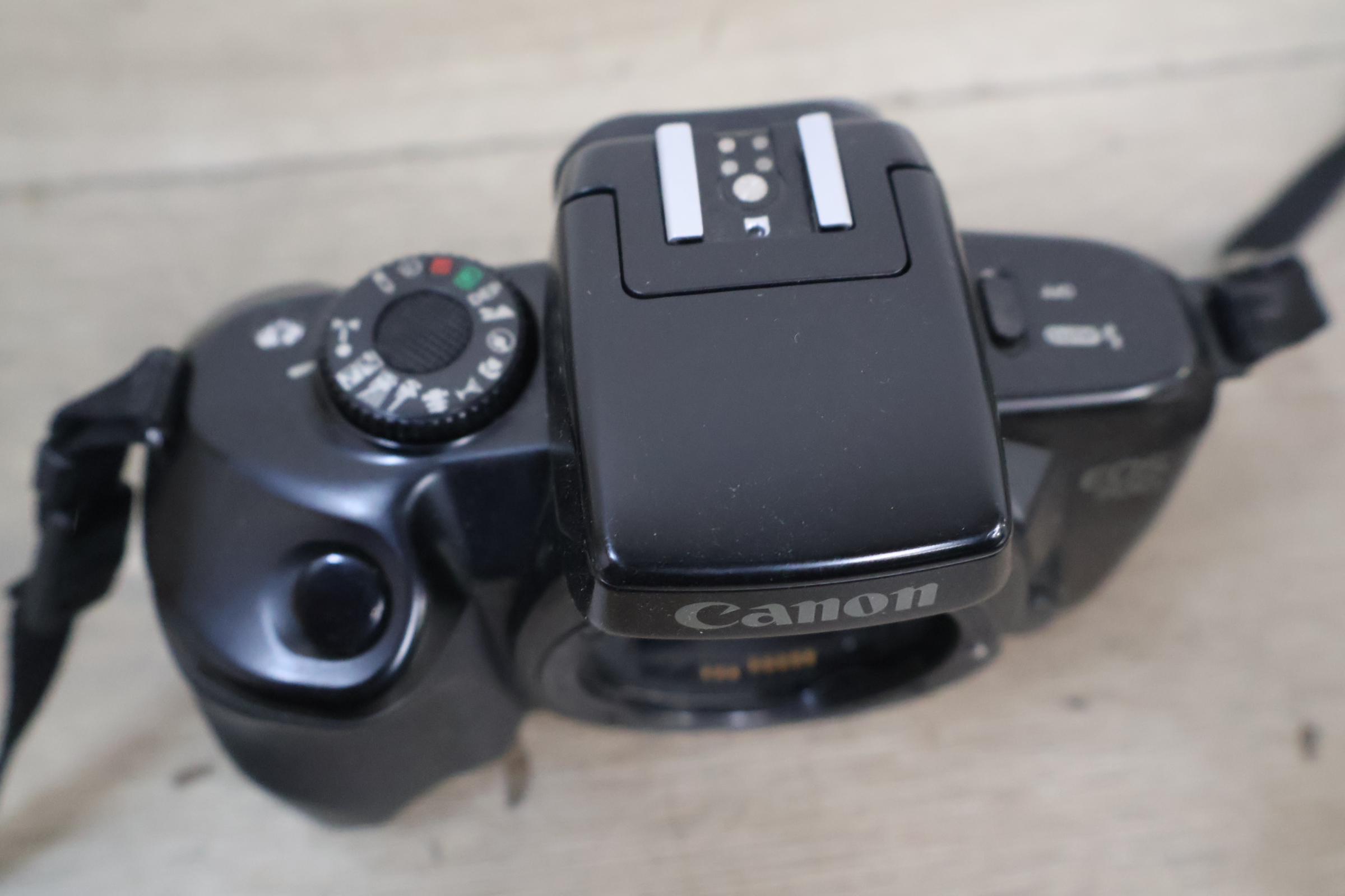 Canon EOS 700 en Canon EOS 10D Spiegelreflexcamera – foto 16 – kavel bij GSD Auctions, Zoeterwoude