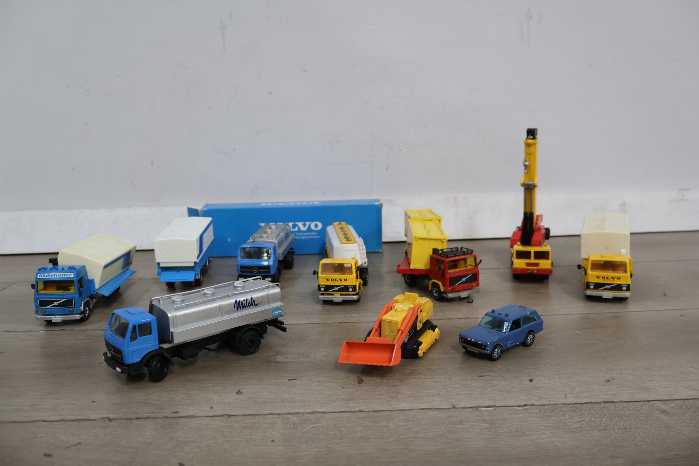 Set van diverse speelgoed vrachtwagens en voertuigen – foto 3 – kavel bij GSD Auctions, Zoeterwoude
