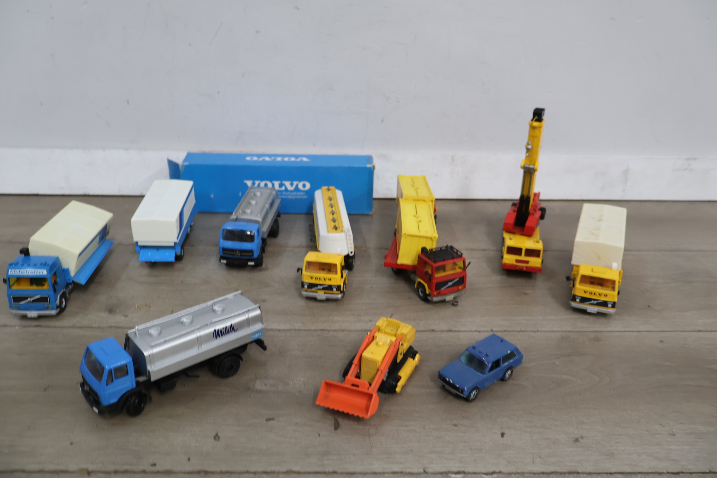 Set van diverse speelgoed vrachtwagens en voertuigen – foto 4 – kavel bij GSD Auctions, Zoeterwoude