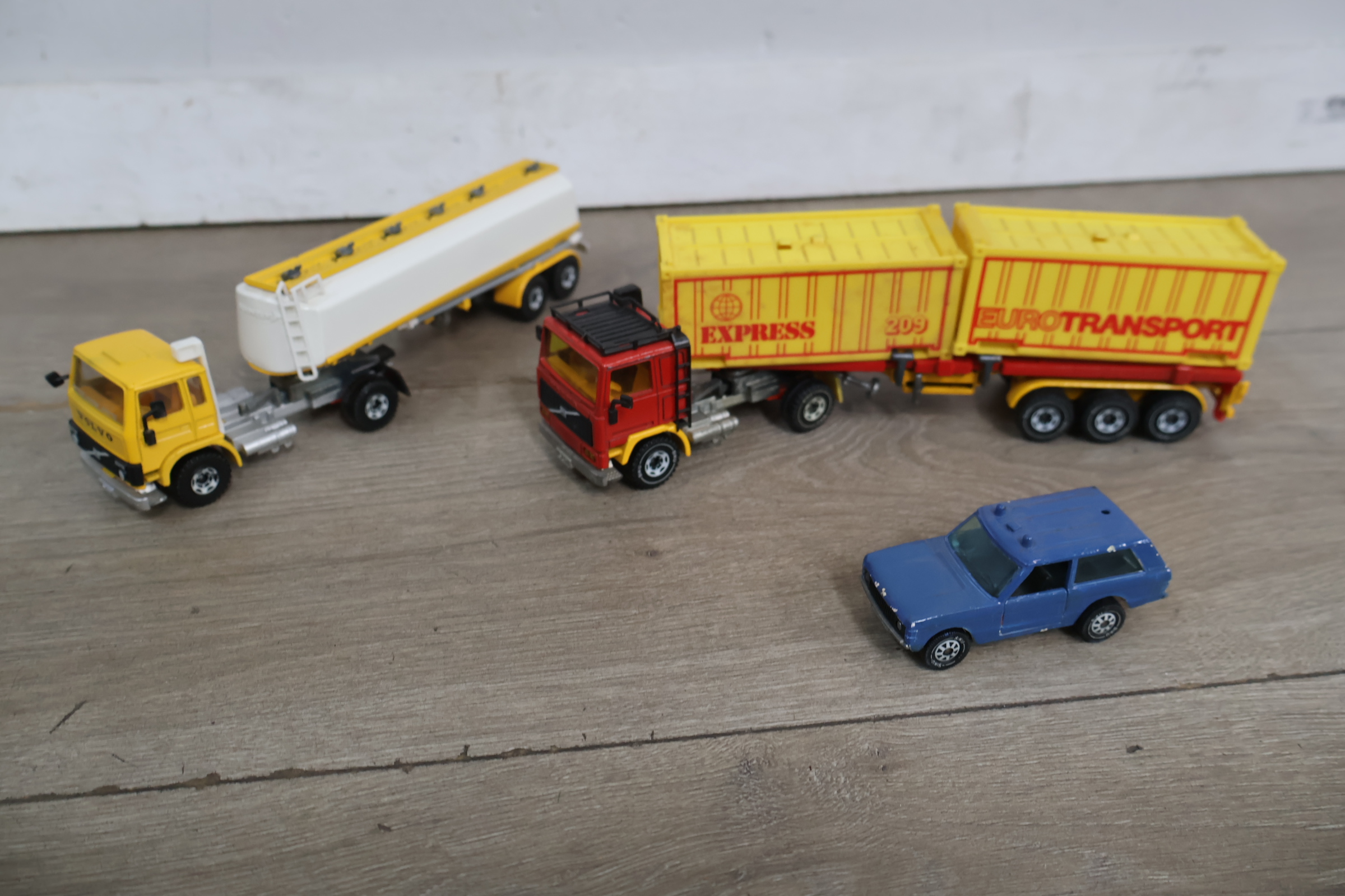 Set van diverse speelgoed vrachtwagens en voertuigen – foto 7 – kavel bij GSD Auctions, Zoeterwoude