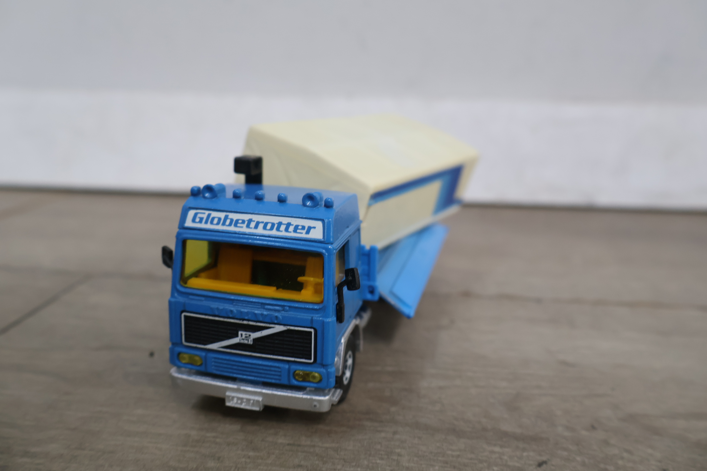 Set van diverse speelgoed vrachtwagens en voertuigen – foto 16 – kavel bij GSD Auctions, Zoeterwoude