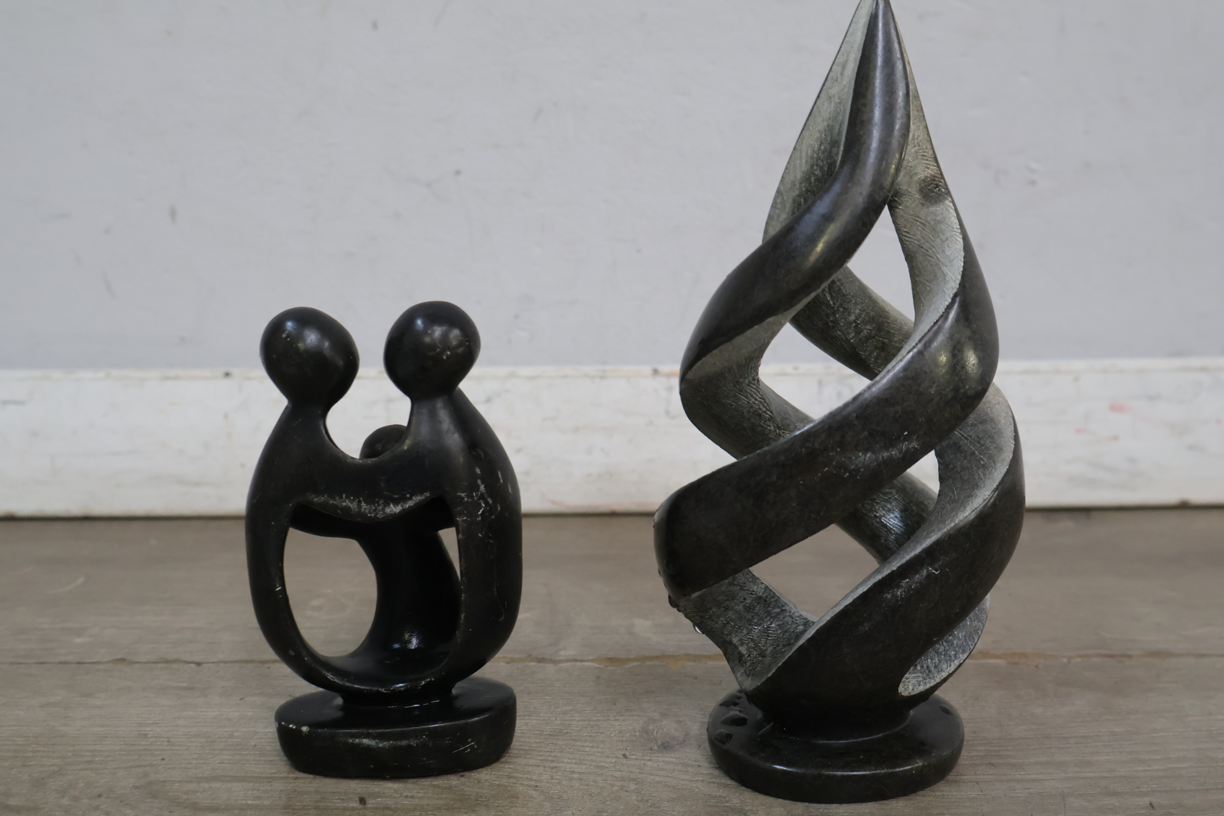 Set van 6 Diverse Stenen Beelden – foto 8 – kavel bij GSD Auctions, Zoeterwoude