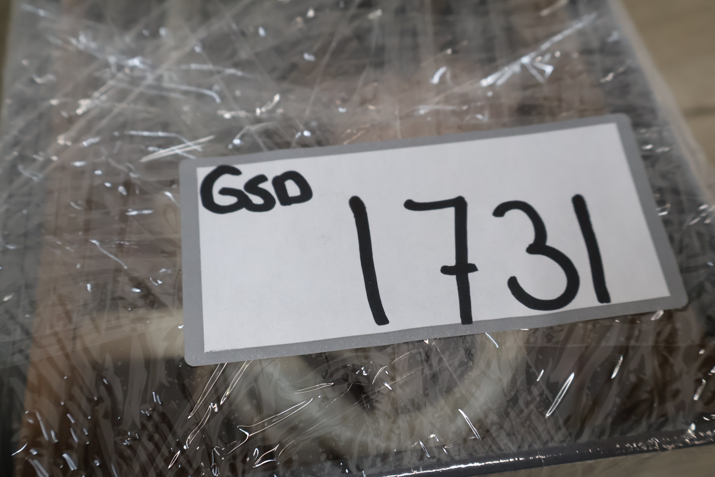 Set van 6 Diverse Stenen Beelden – foto 14 – kavel bij GSD Auctions, Zoeterwoude