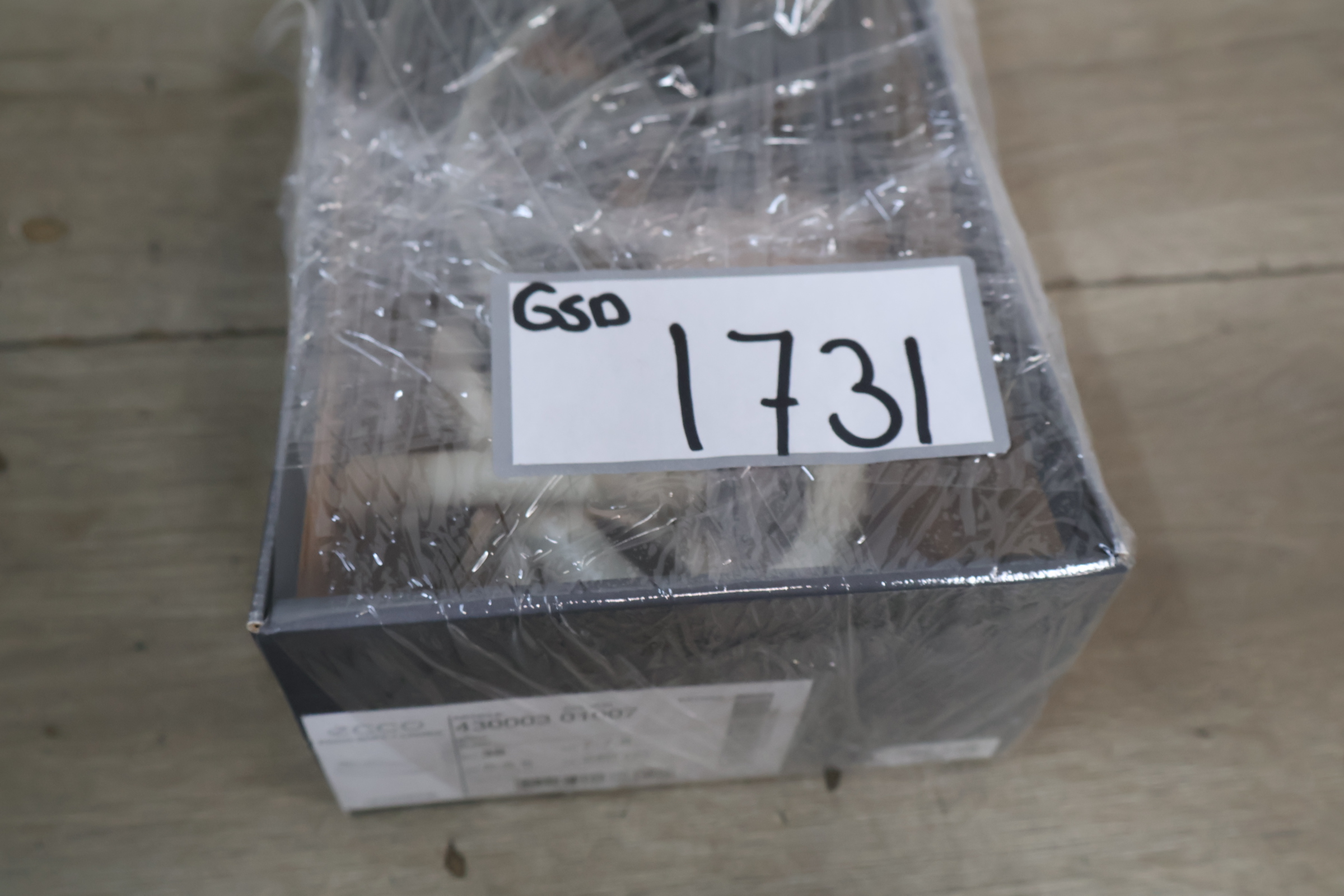 Set van 6 Diverse Stenen Beelden – foto 15 – kavel bij GSD Auctions, Zoeterwoude