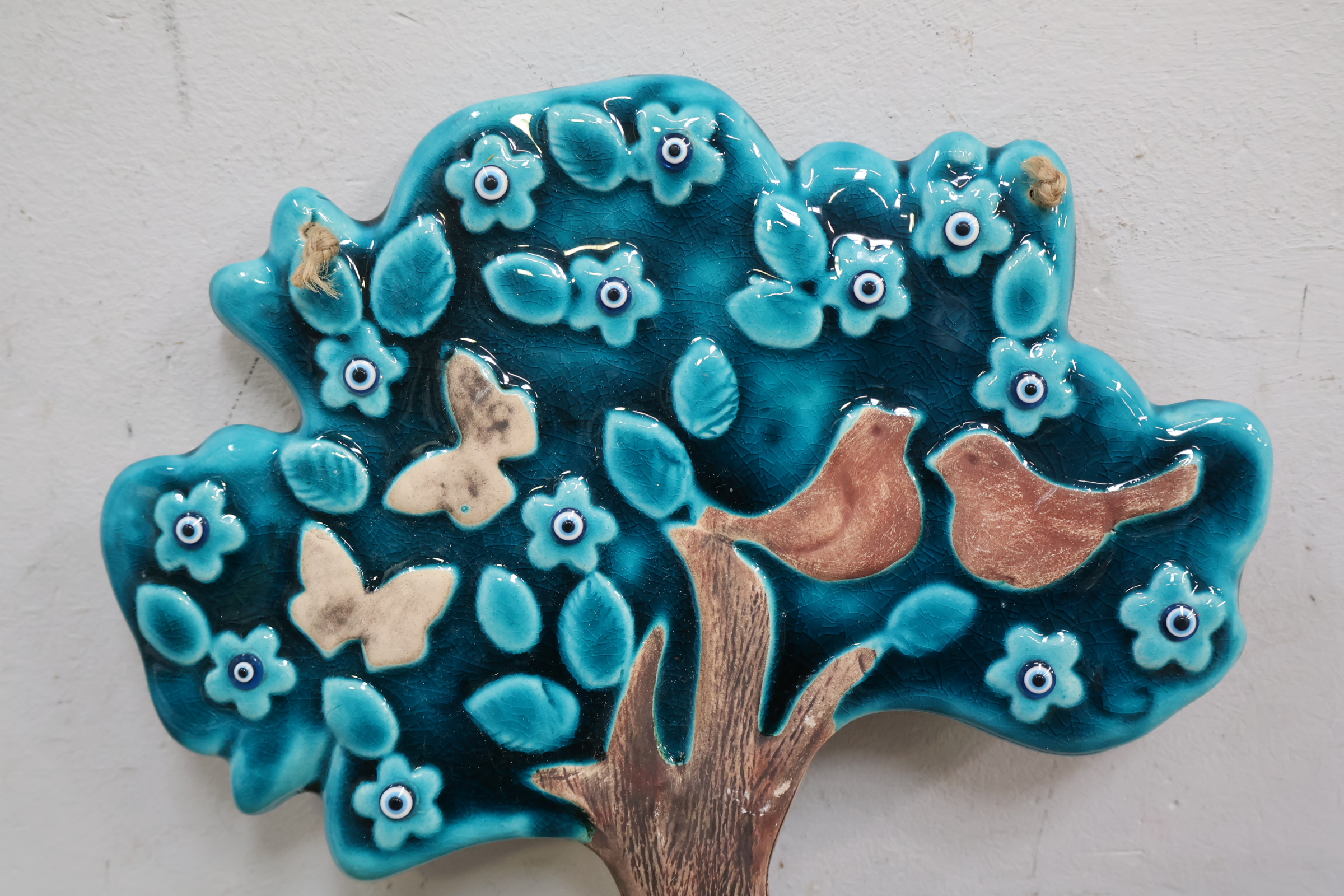 Decoratieve keramische boomwandversiering – foto 8 – kavel bij GSD Auctions, Zoeterwoude