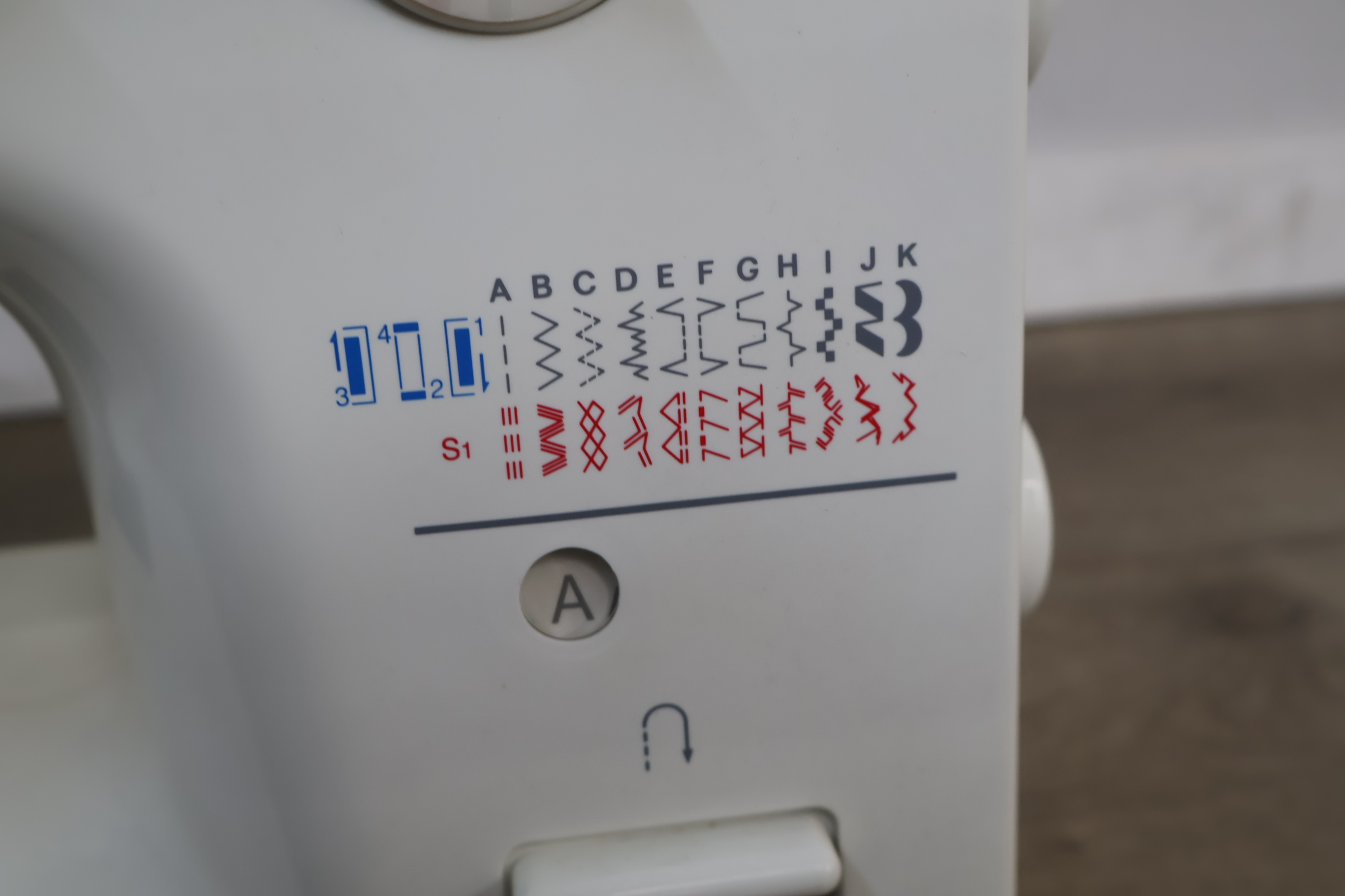 Singer Lucky Edition Naaimachine – foto 10 – kavel bij GSD Auctions, Zoeterwoude
