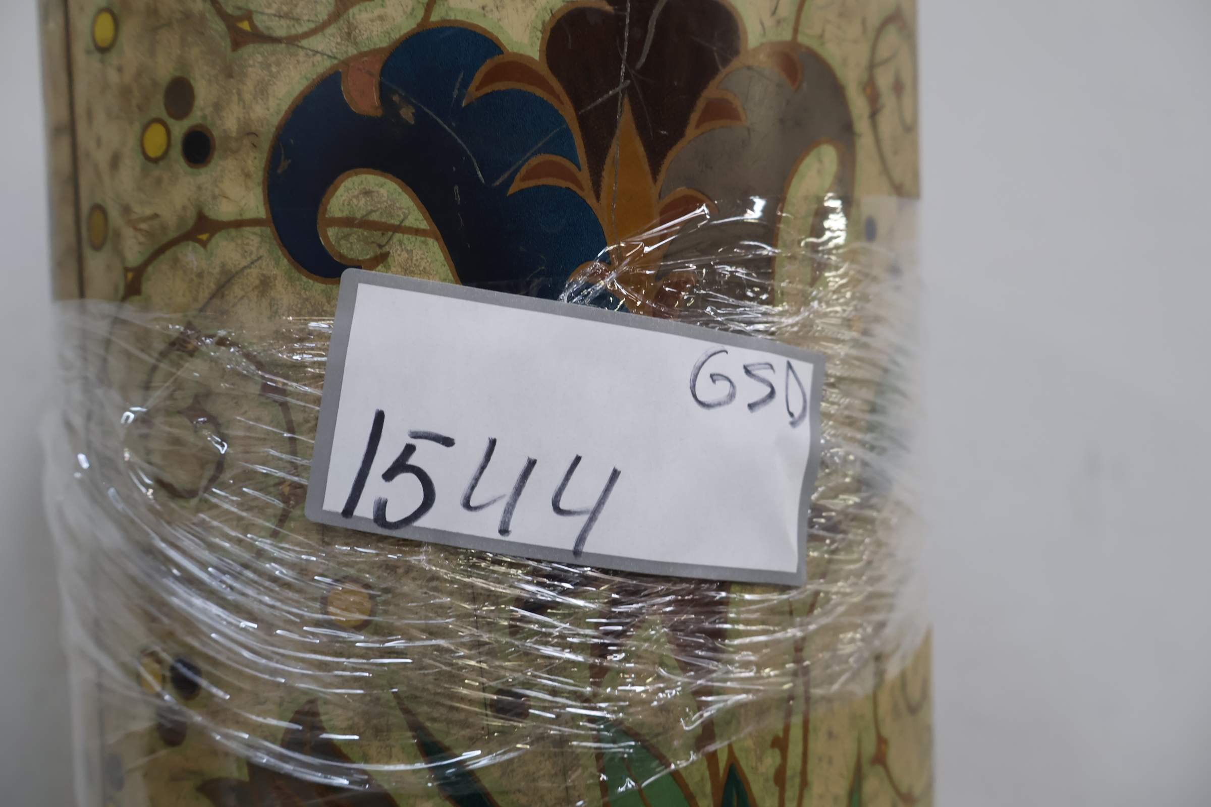 Decoratieve metalen parapluhouder met bloemenmotief – foto 18 – kavel bij GSD Auctions, Zoeterwoude