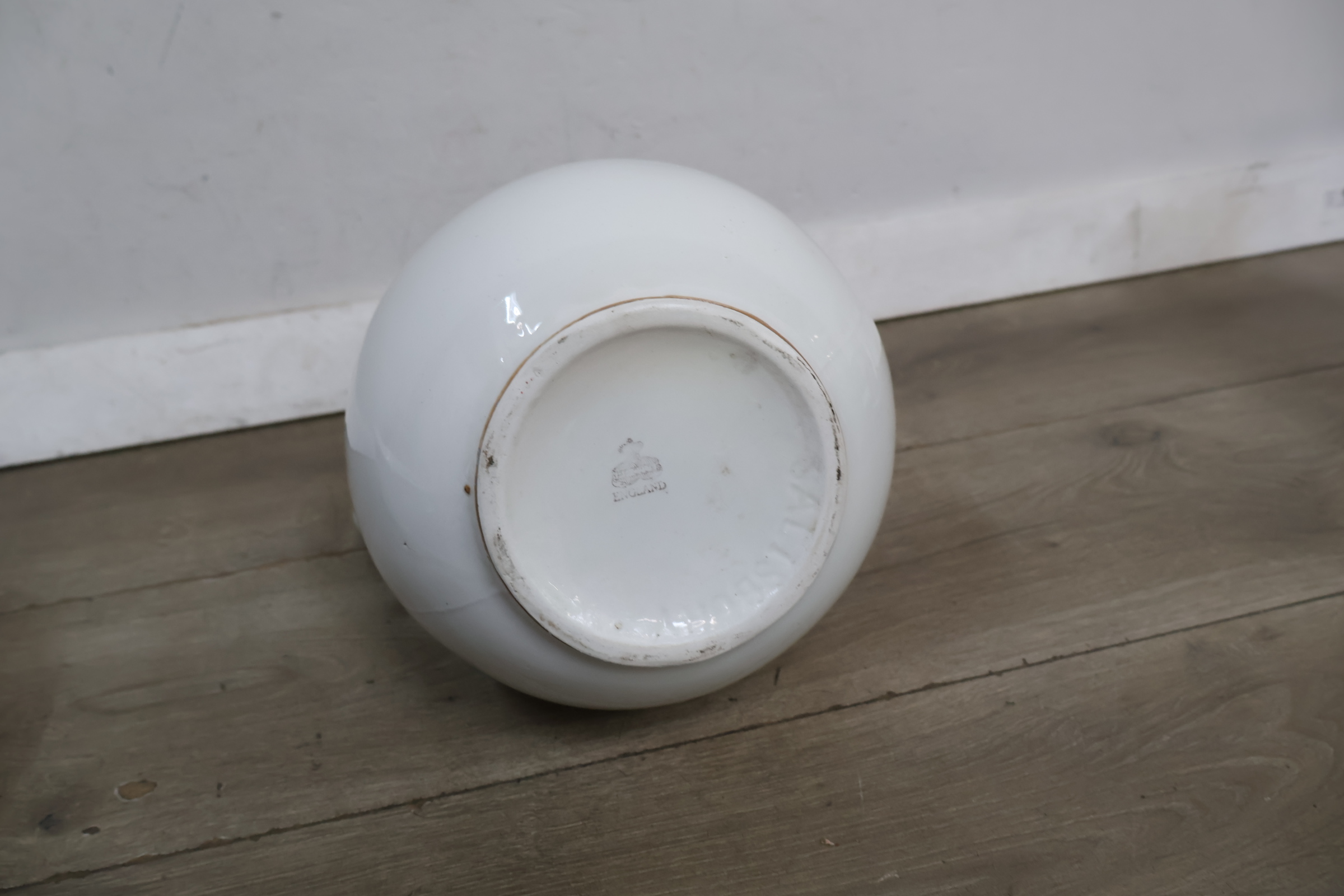 Emaille waterkan en schaal met bloemenmotief – foto 19 – kavel bij GSD Auctions, Zoeterwoude