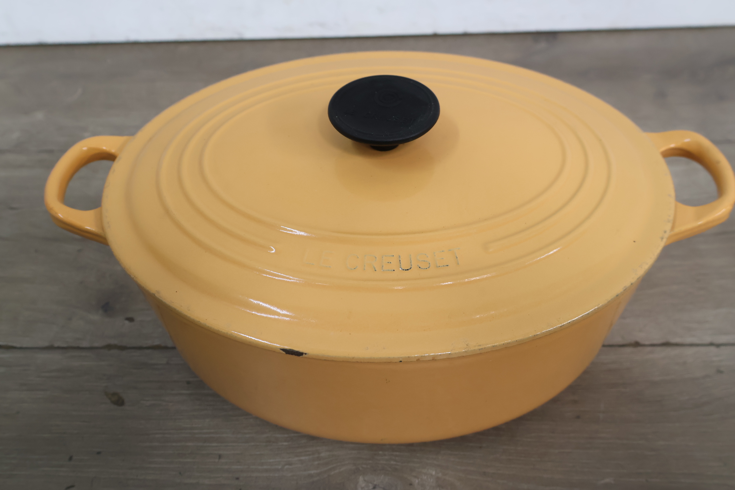 Le Creuset ovalen braadpan – foto 4 – kavel bij GSD Auctions, Zoeterwoude