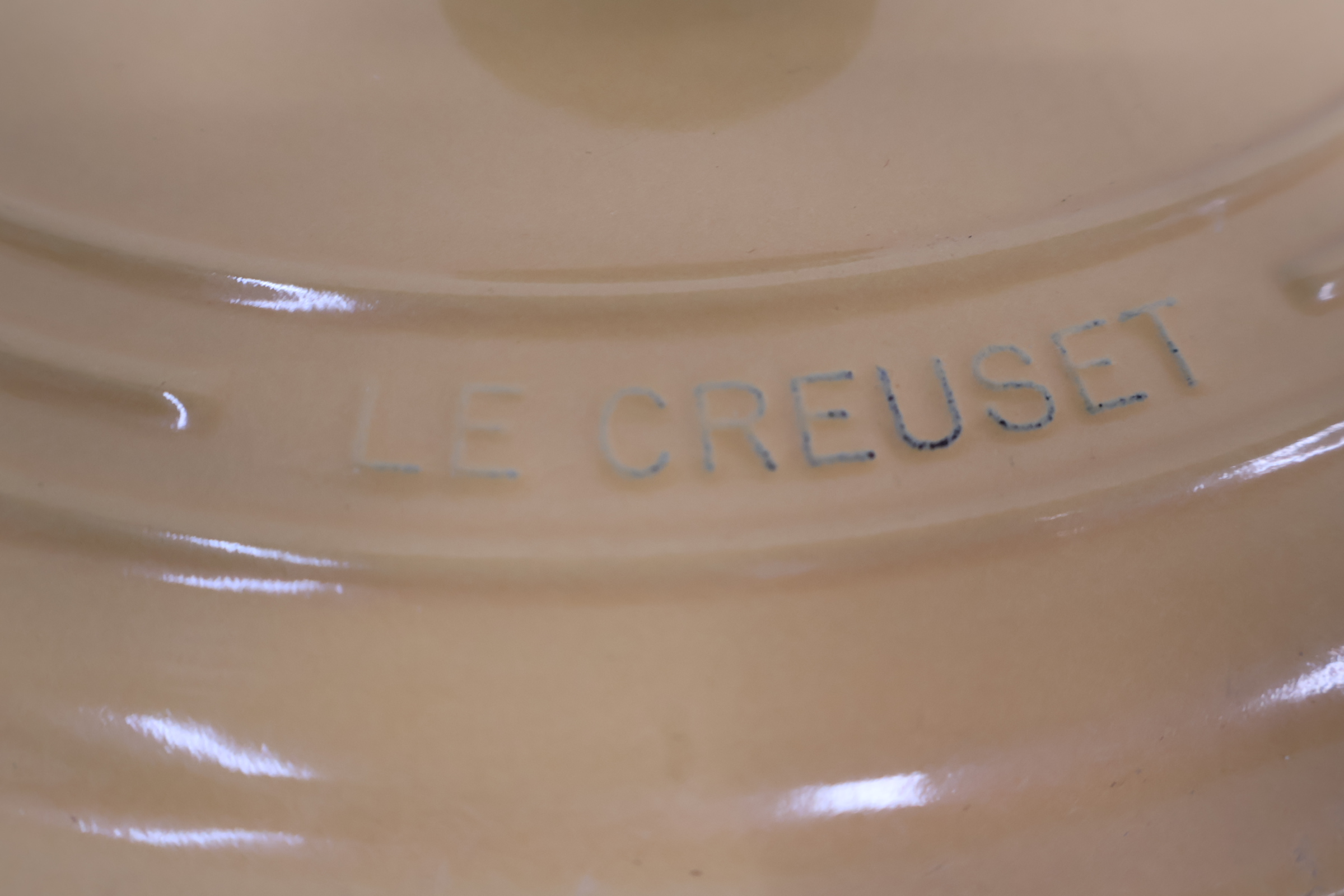 Le Creuset ovalen braadpan – foto 8 – kavel bij GSD Auctions, Zoeterwoude