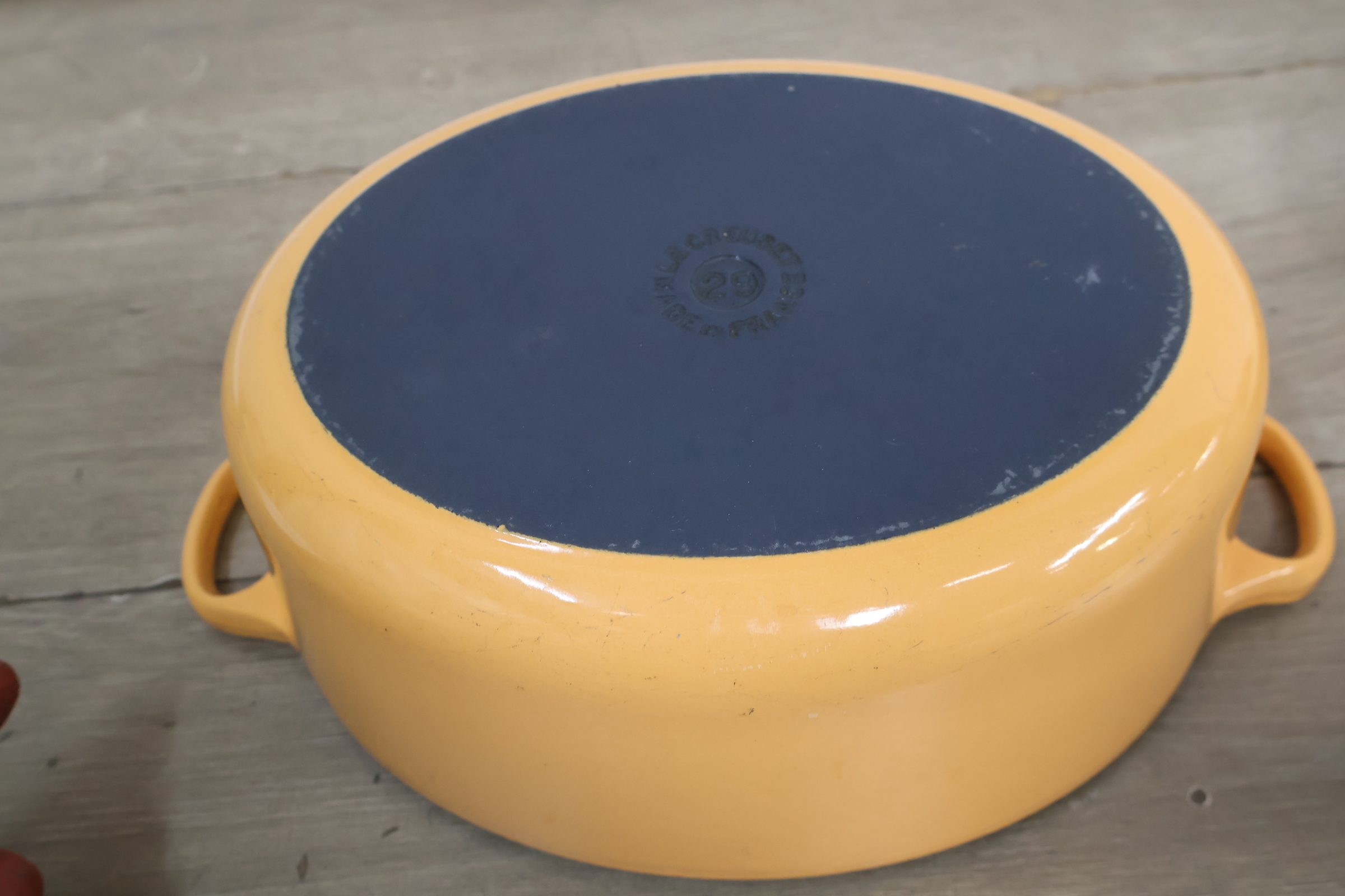 Le Creuset ovalen braadpan – foto 16 – kavel bij GSD Auctions, Zoeterwoude