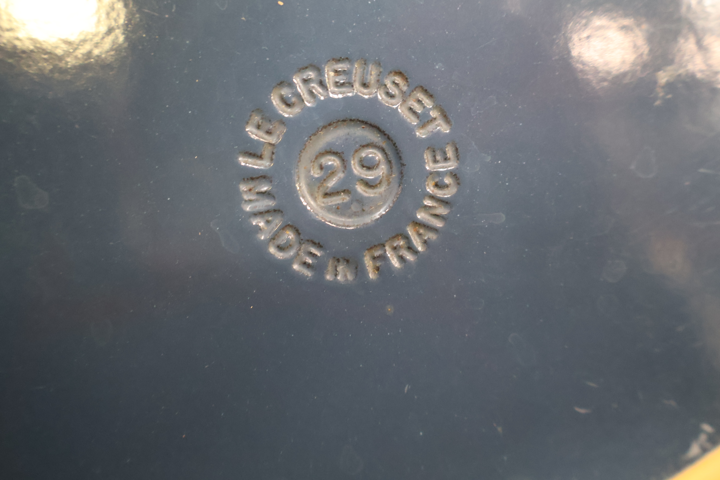 Le Creuset ovalen braadpan – foto 17 – kavel bij GSD Auctions, Zoeterwoude