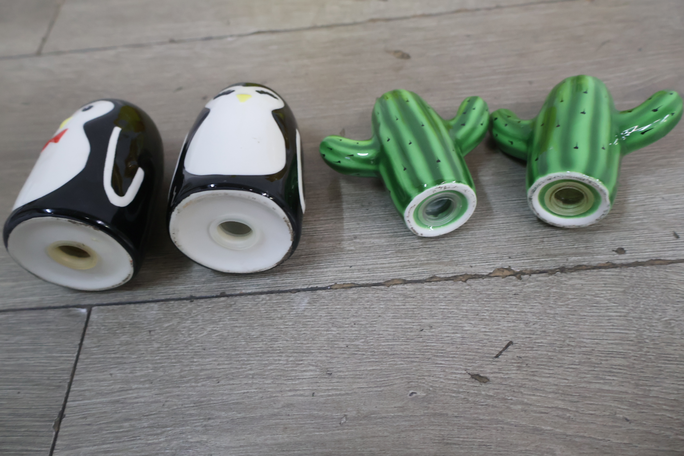 Gele en groene keramische vazen en zout- en pepermolens – foto 7 – kavel bij GSD Auctions, Zoeterwoude